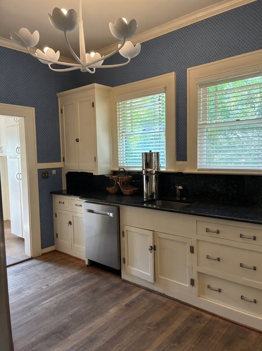 Dallas House: 3511 Dartmouth Ave