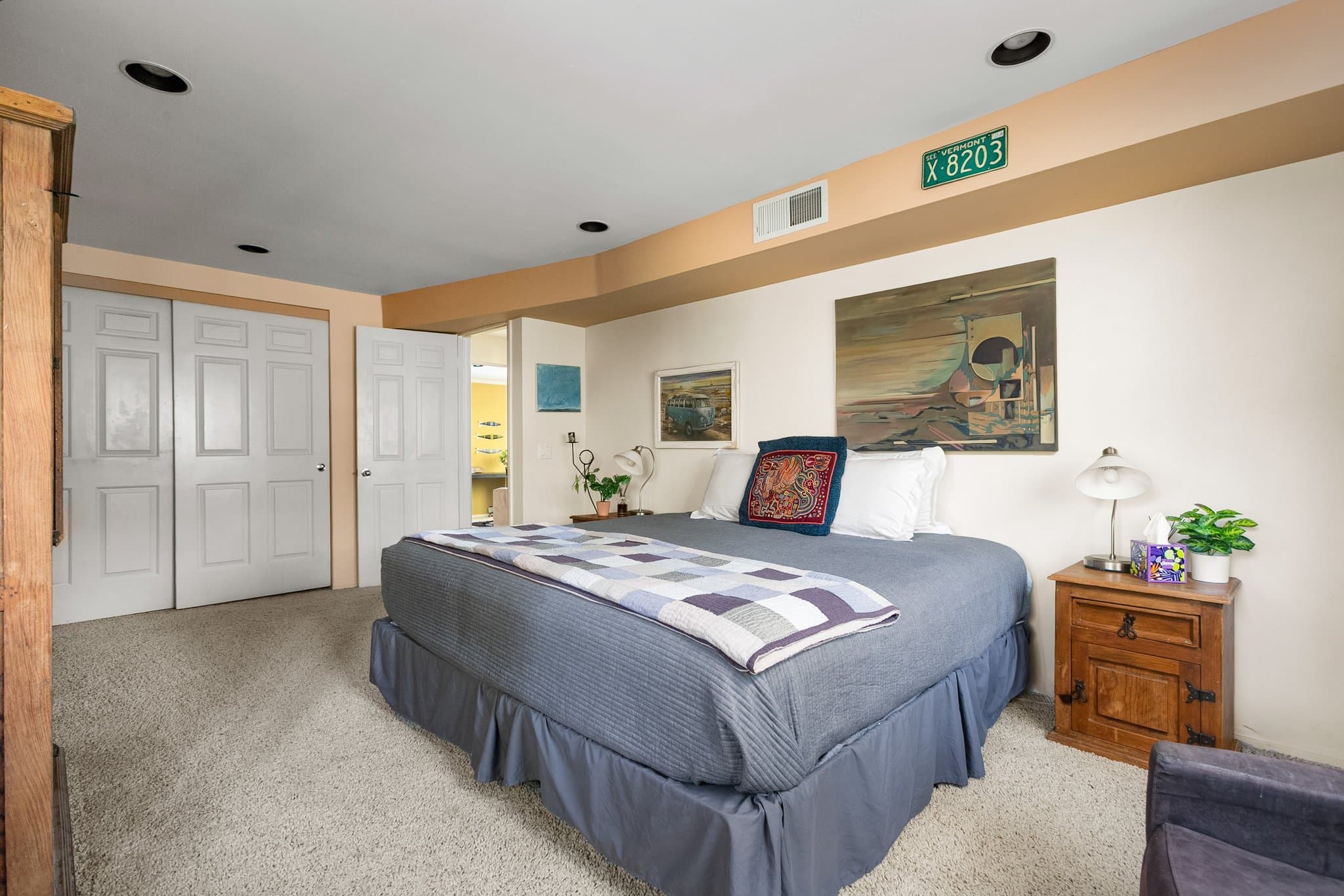 Cardiff by the Sea House: 1804 Oxford Ave