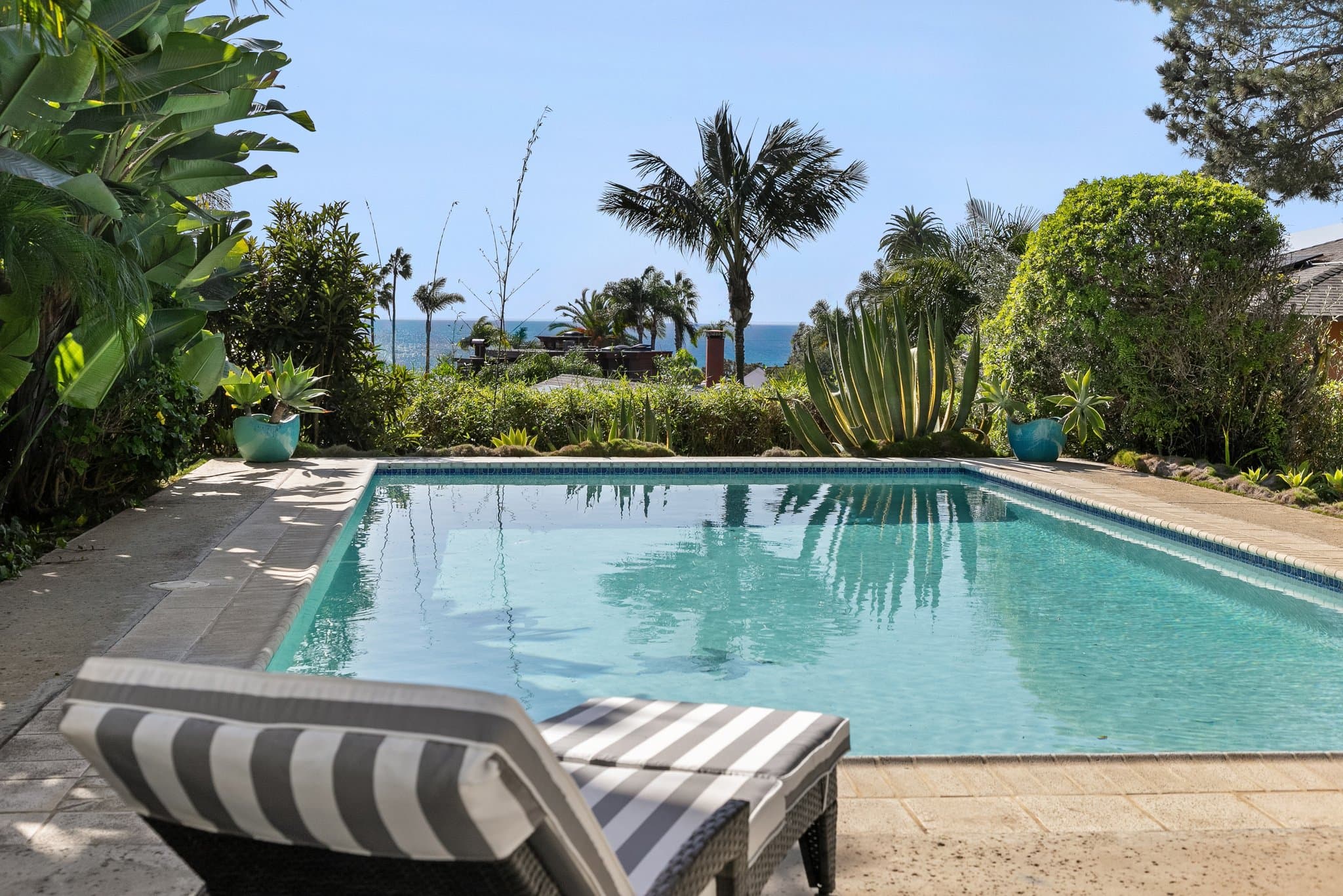 Cardiff by the Sea House: 1804 Oxford Ave