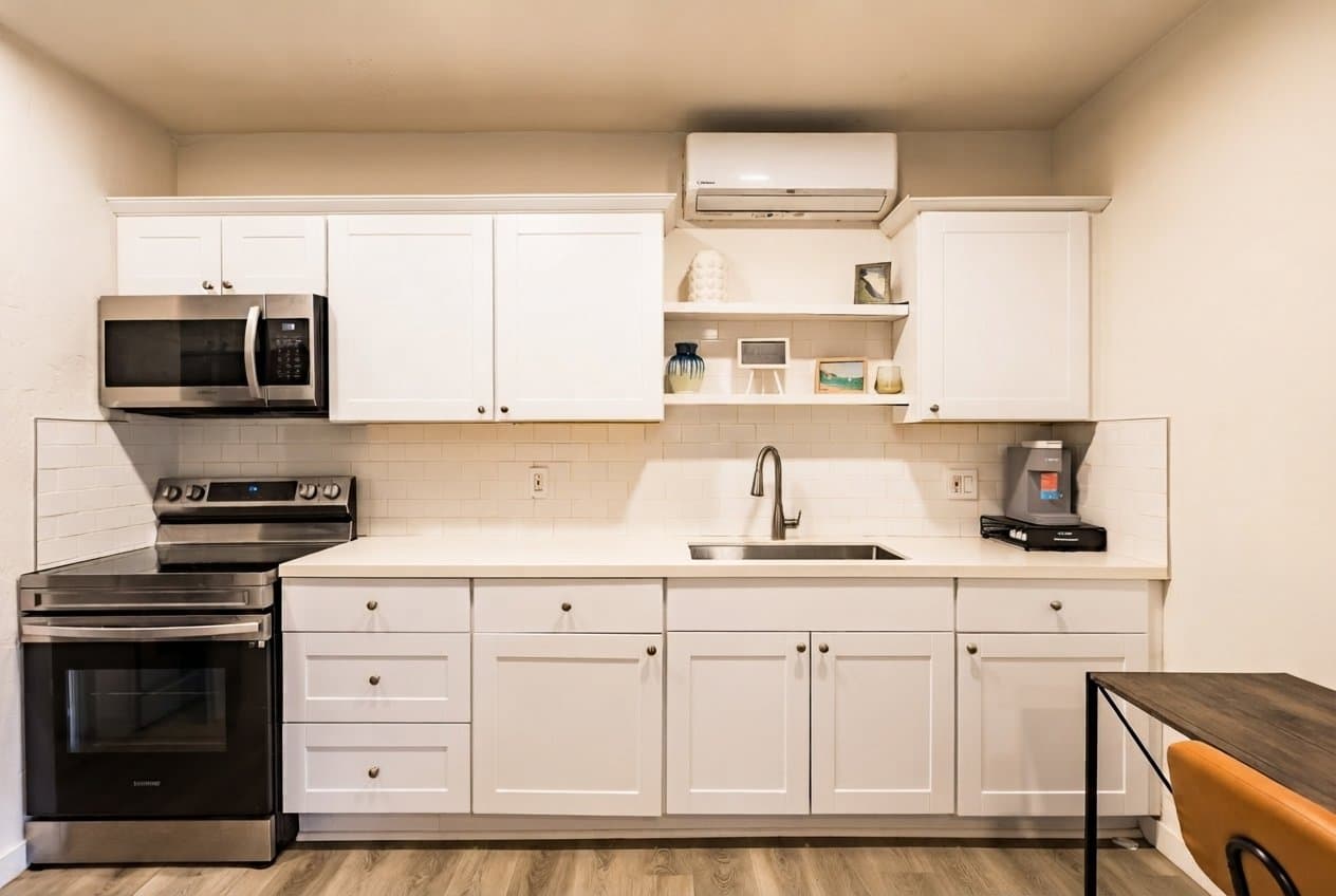 El Cajon House: 1078 Cosmo Avenue