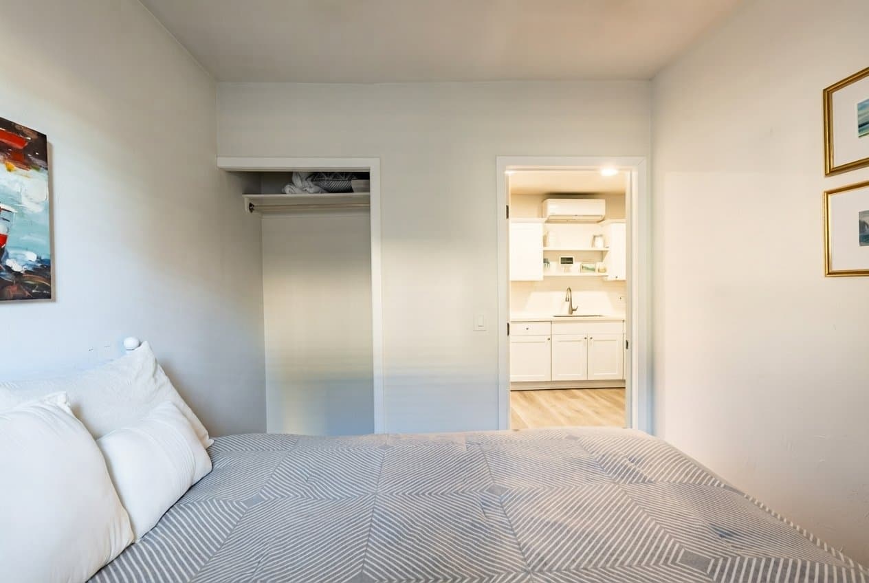 El Cajon House: 1078 Cosmo Avenue
