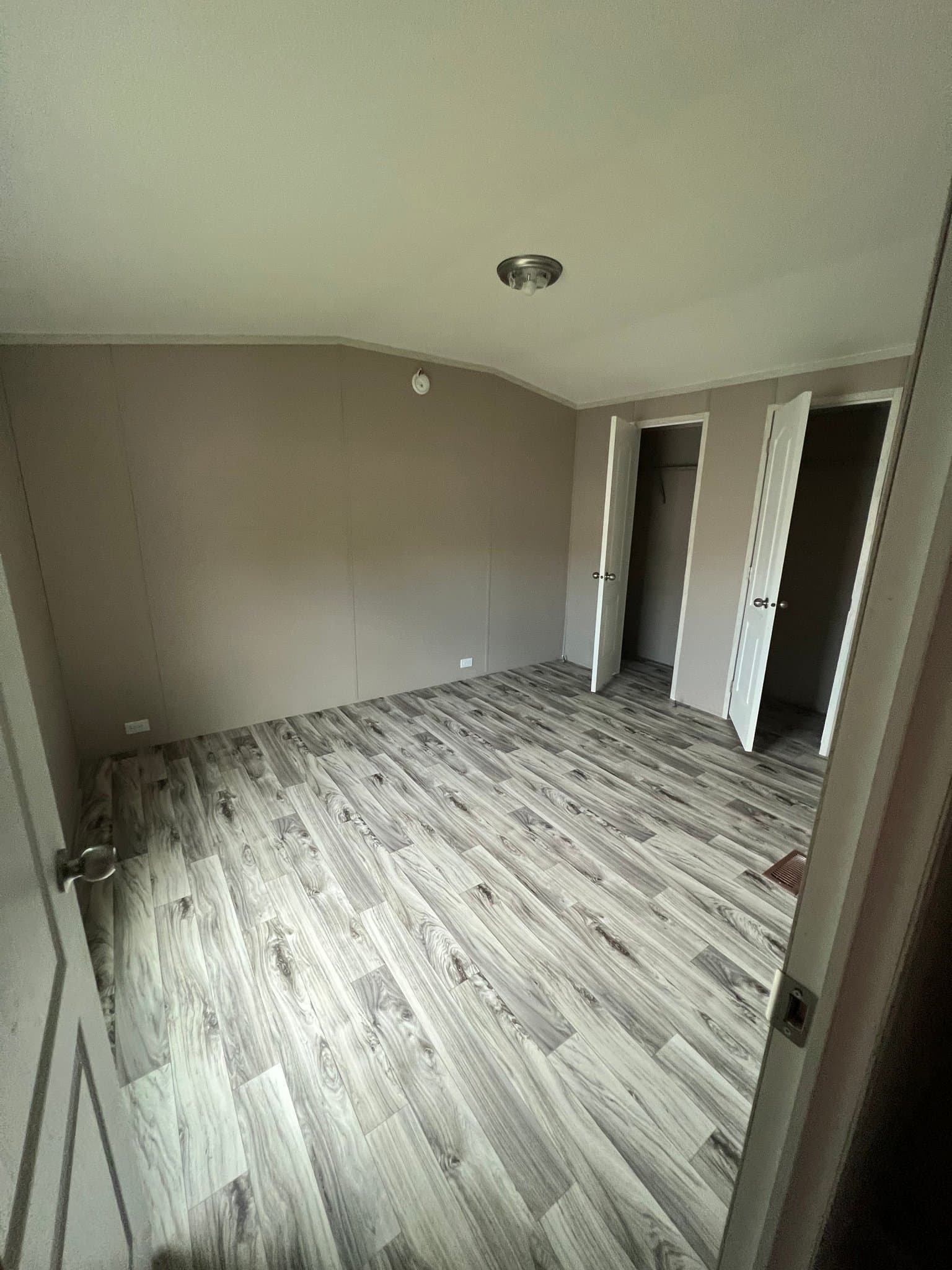 Duncan House: 361 Cokes Ridge Circle