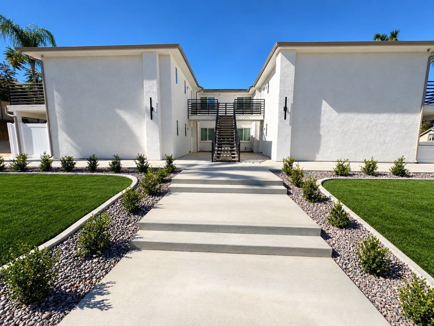 Redlands Apartment: 500 La Verne St