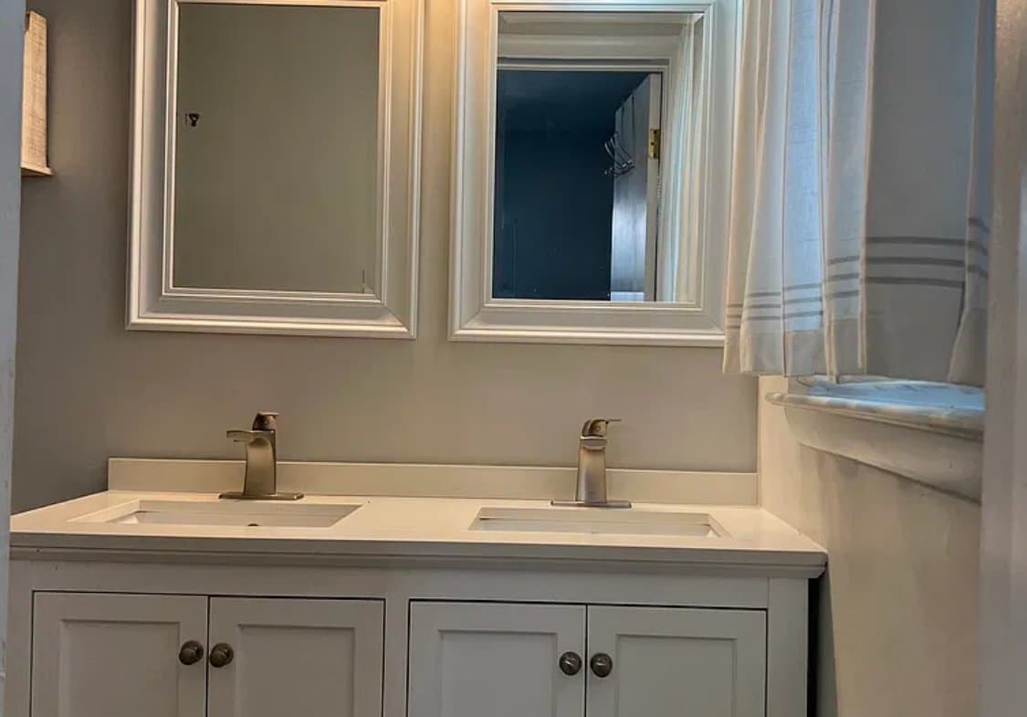 Virginia Beach House: 400 Pallets Rd