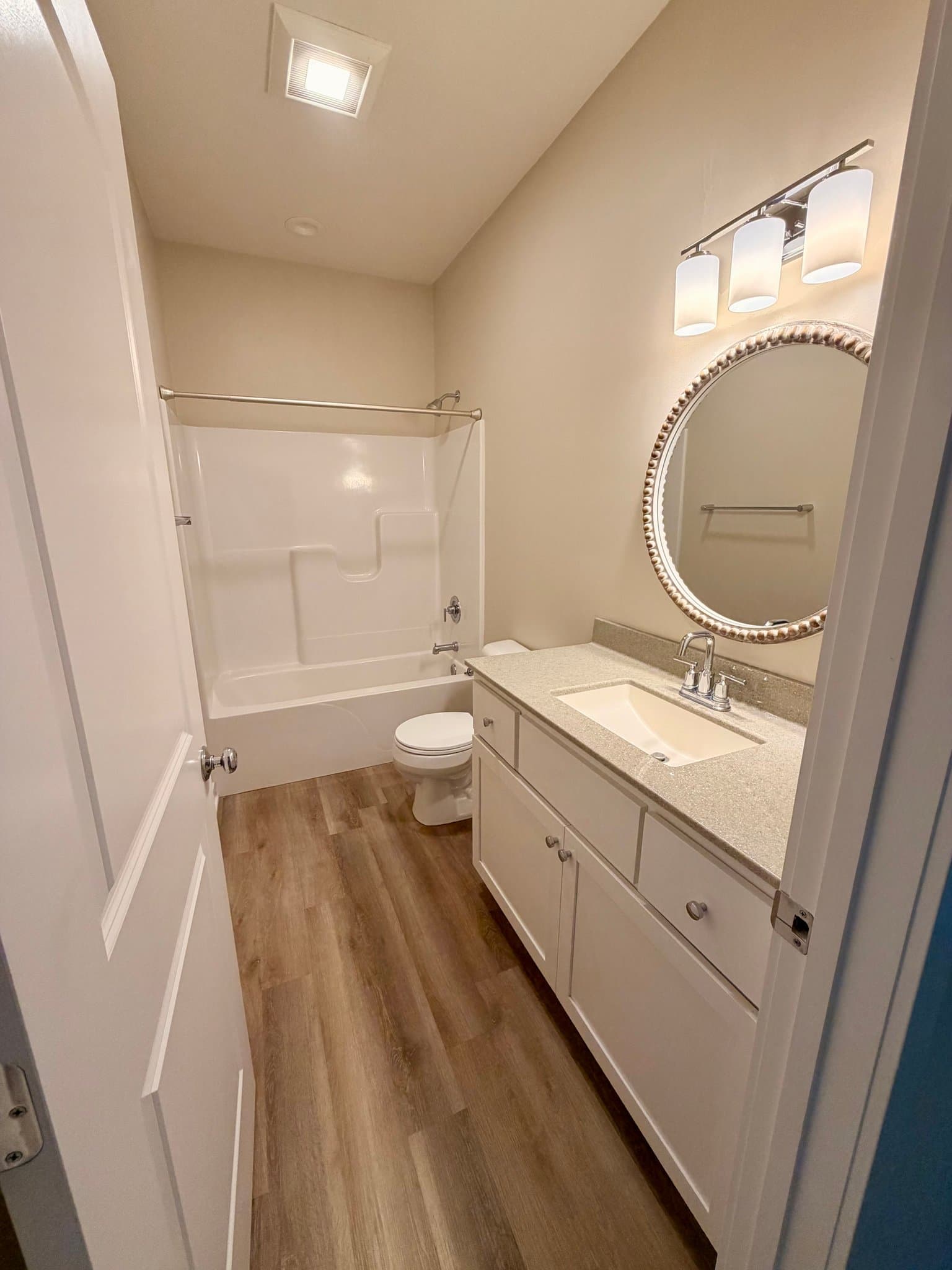 Columbus House: 4068 48th Ave
