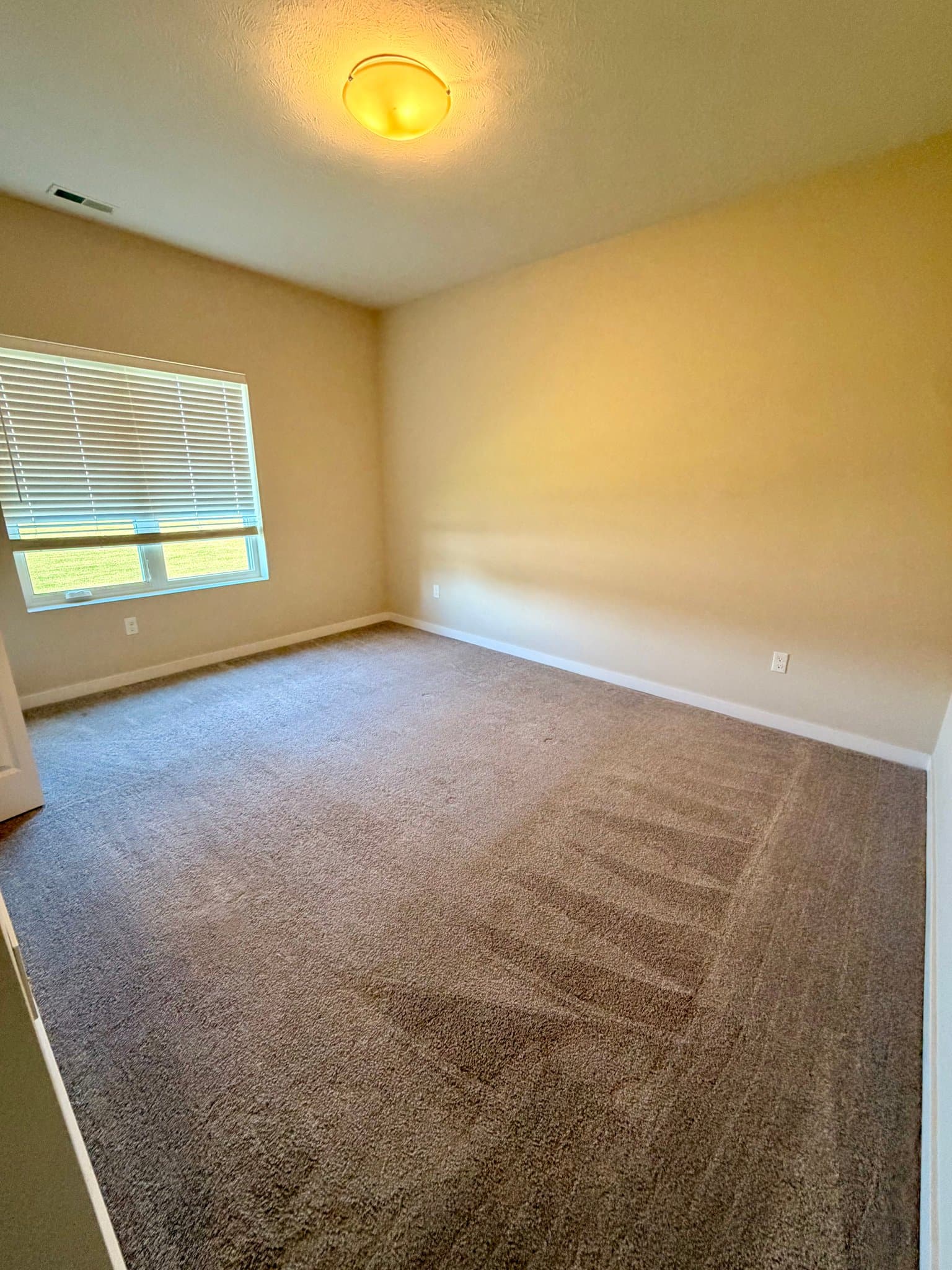 Columbus House: 4068 48th Ave