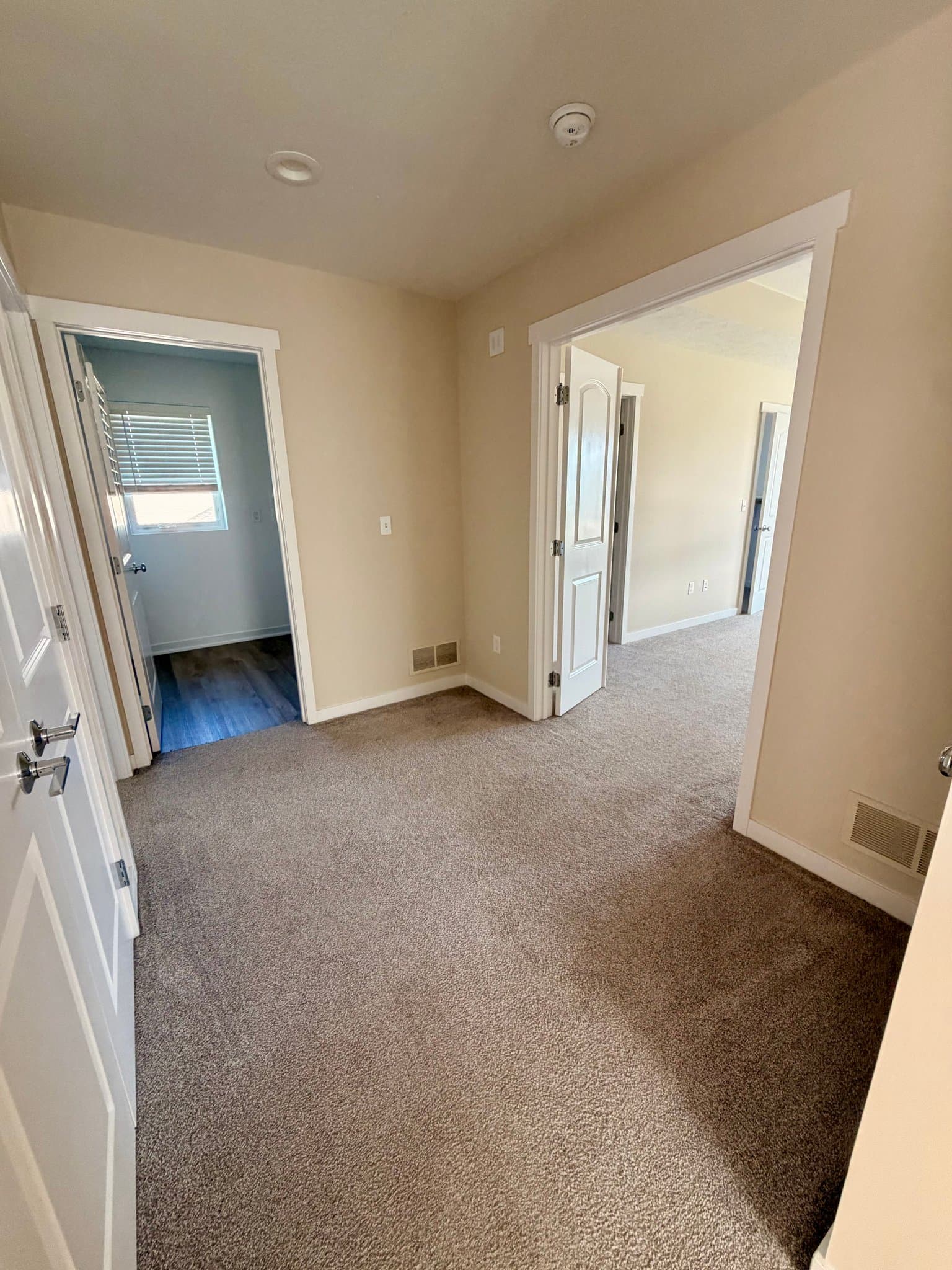 Columbus House: 4068 48th Ave