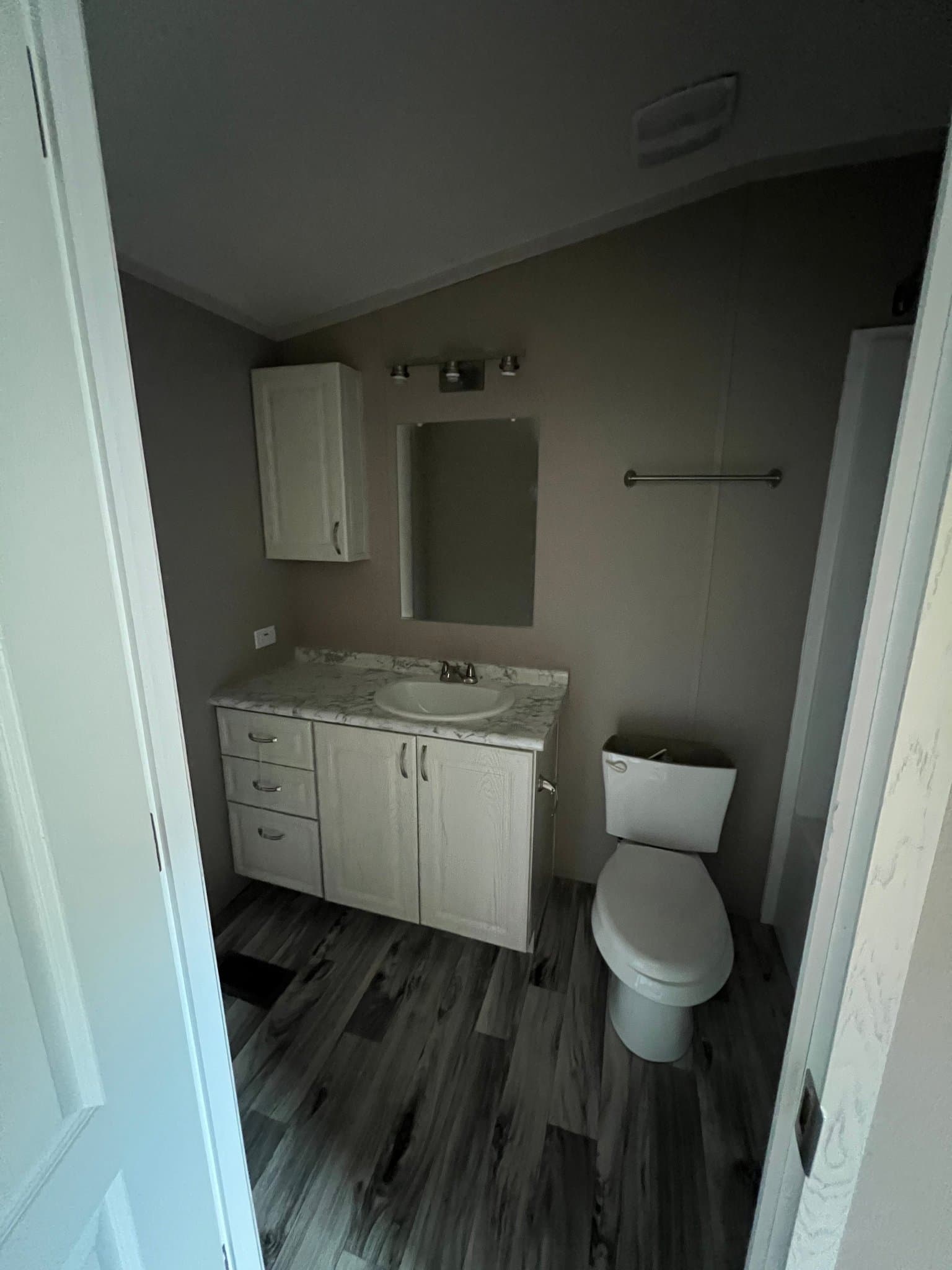 Duncan House: 361 Cokes Ridge Circle