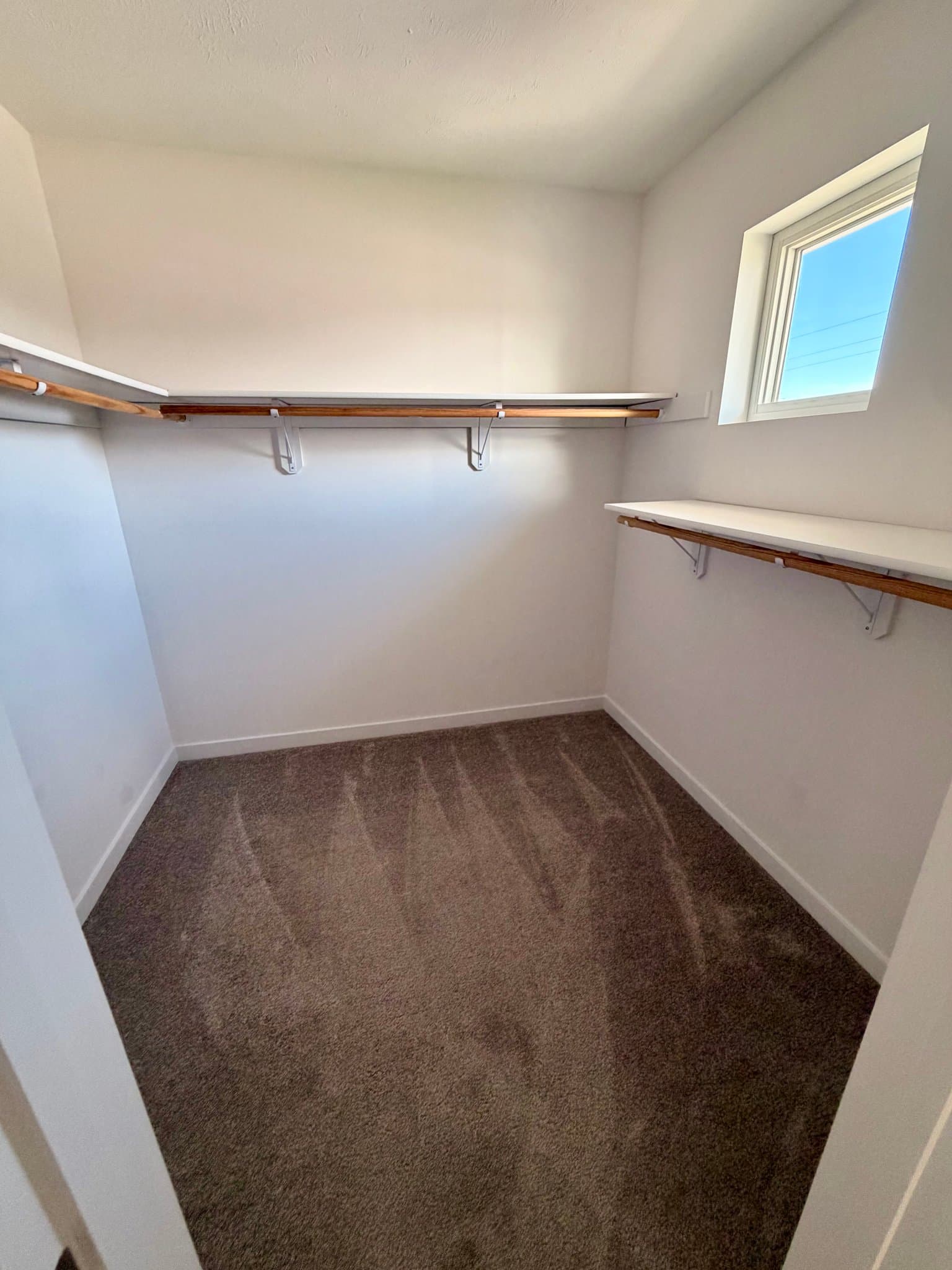 Columbus House: 4068 48th Ave