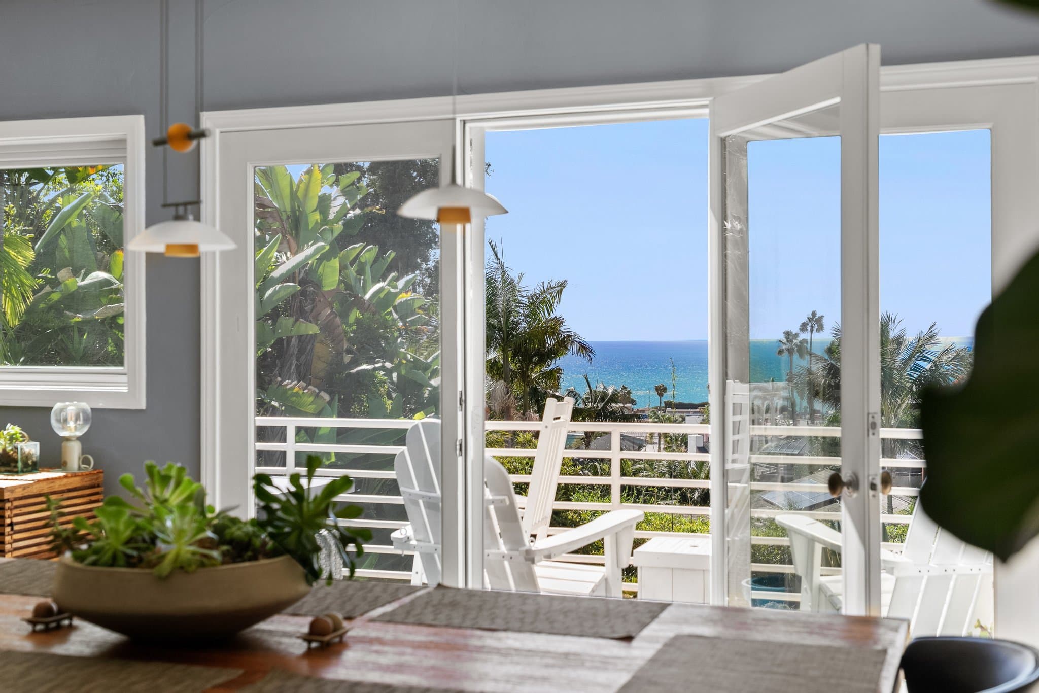 Cardiff by the Sea House: 1804 Oxford Ave
