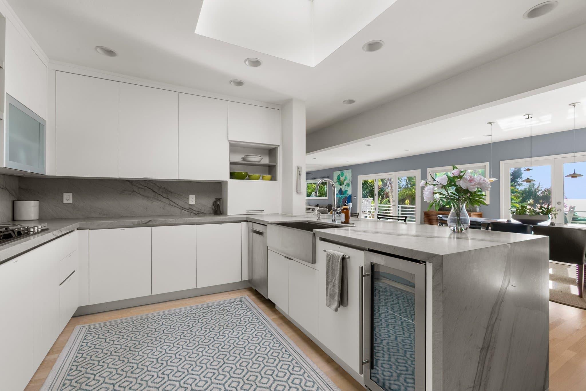 Cardiff by the Sea House: 1804 Oxford Ave