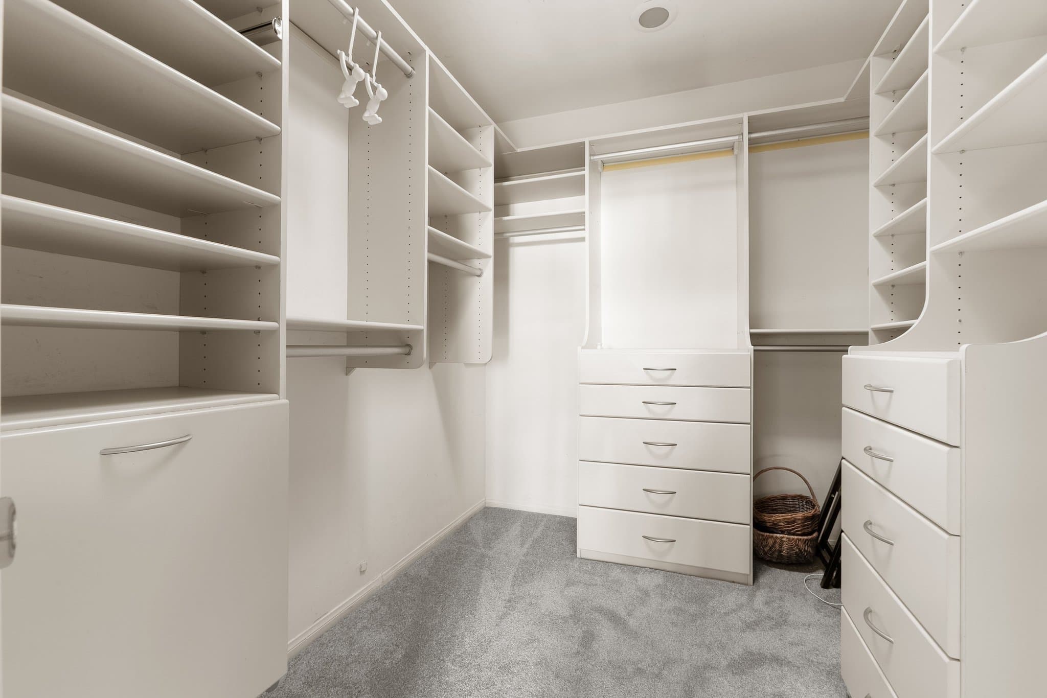 Cardiff by the Sea House: 1804 Oxford Ave