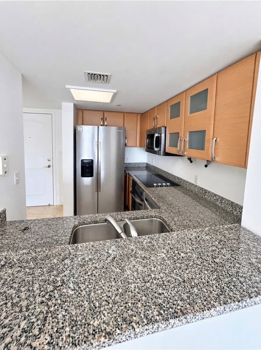 Miami Condo: 2101 Brickell Ave