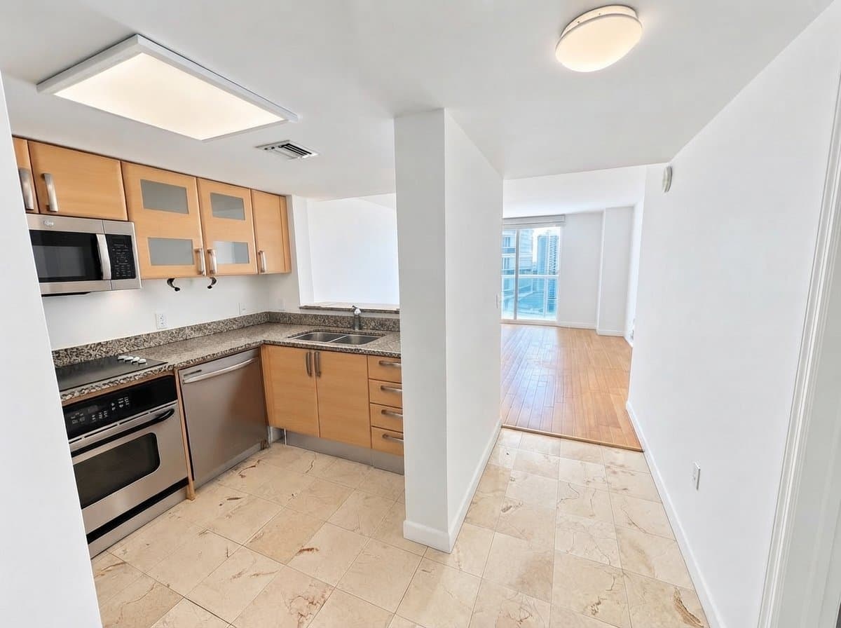 Miami Condo: 2101 Brickell Ave