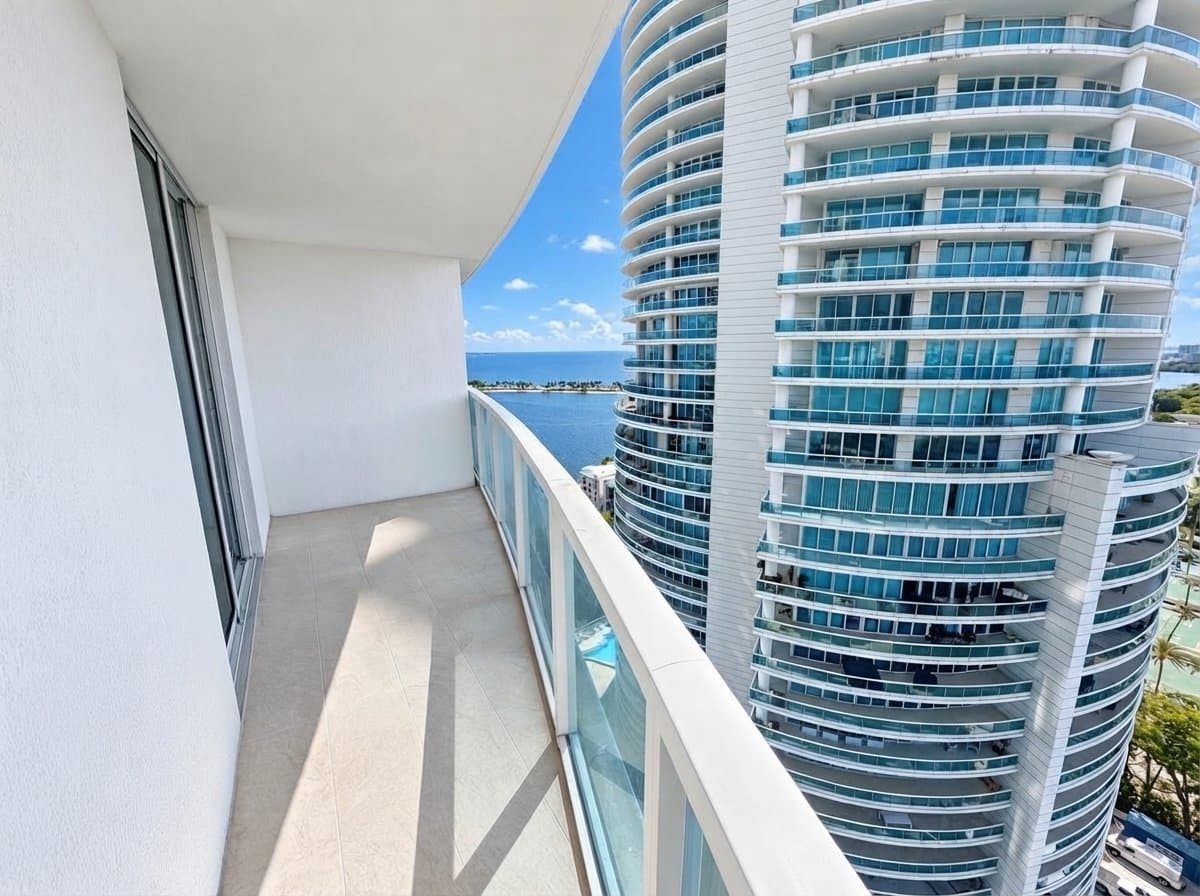 Miami Condo: 2101 Brickell Ave