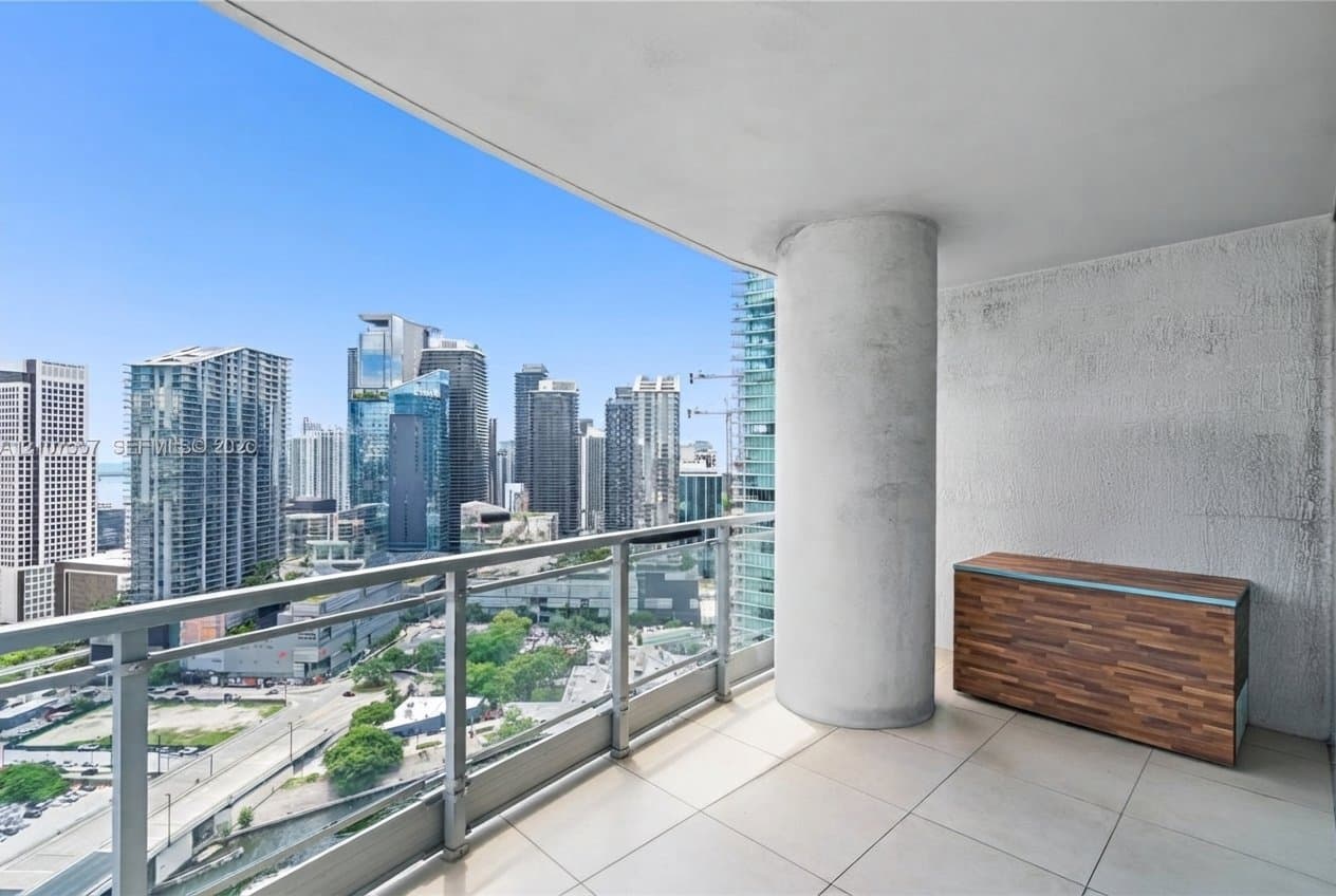Miami Condo: 90 SW 3rd St