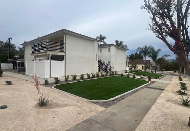 Redlands Apartment: 500 La Verne St