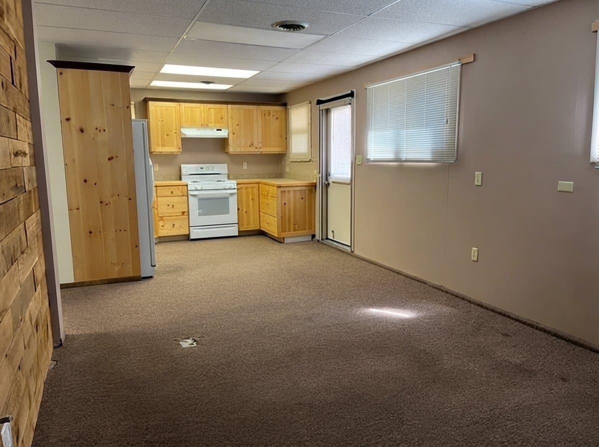 Missoula House: 7905 1/2 Zaugg Dr