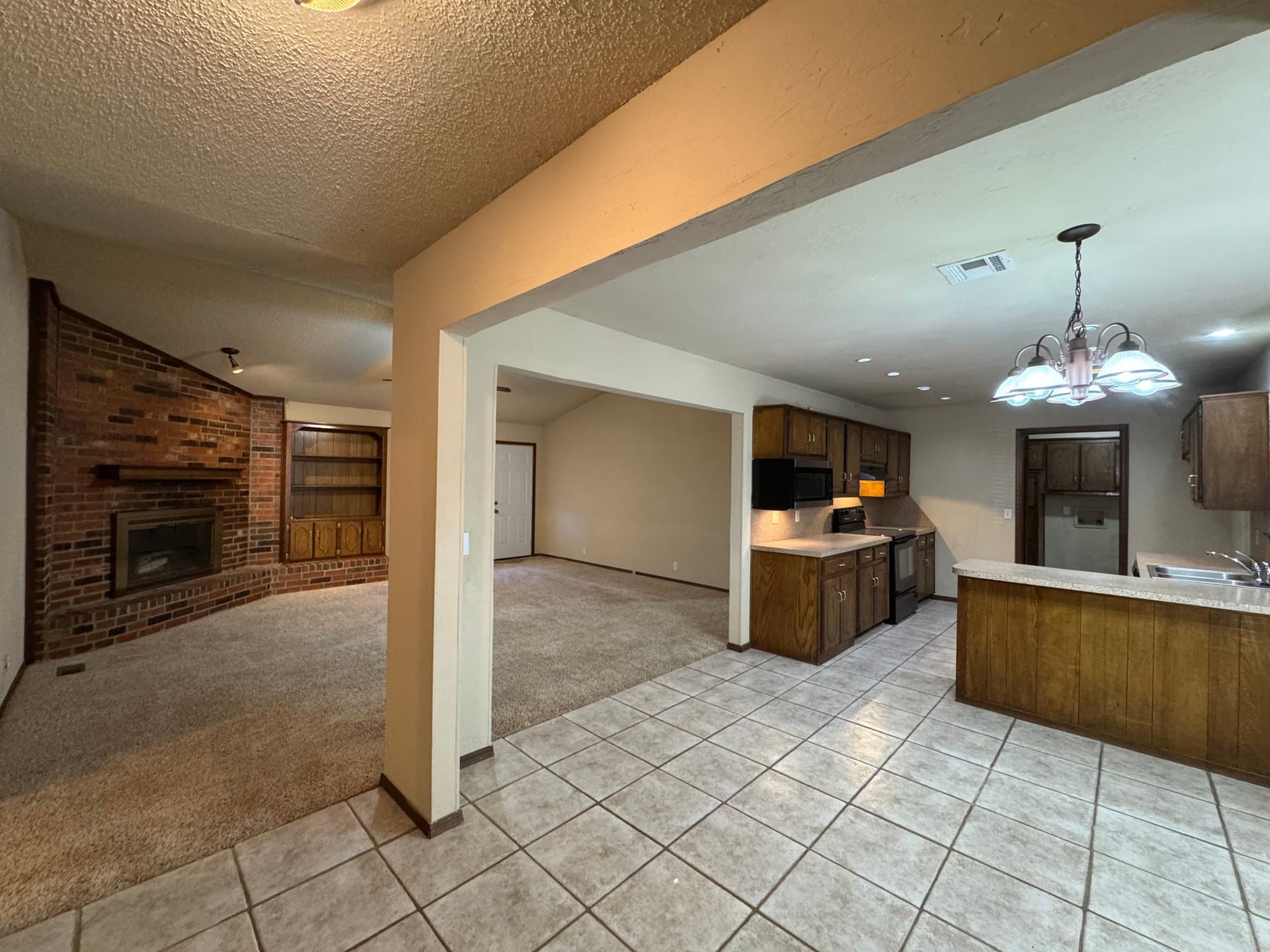 Edmond Oklahoma House: 1327 W Aries Rd