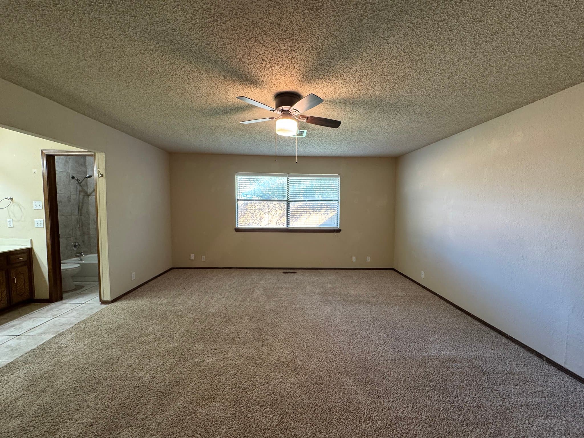 Edmond Oklahoma House: 1327 W Aries Rd