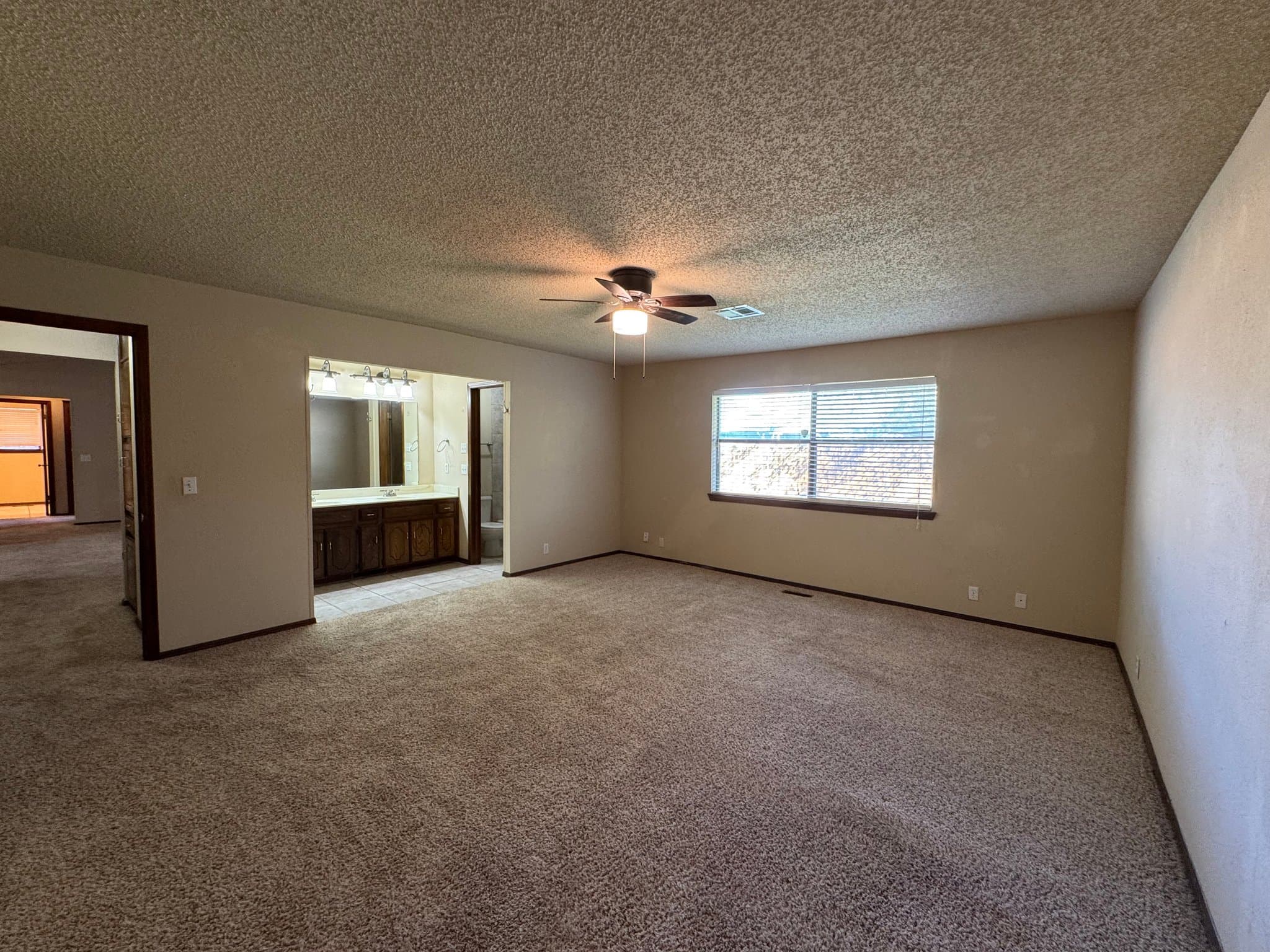 Edmond Oklahoma House: 1327 W Aries Rd