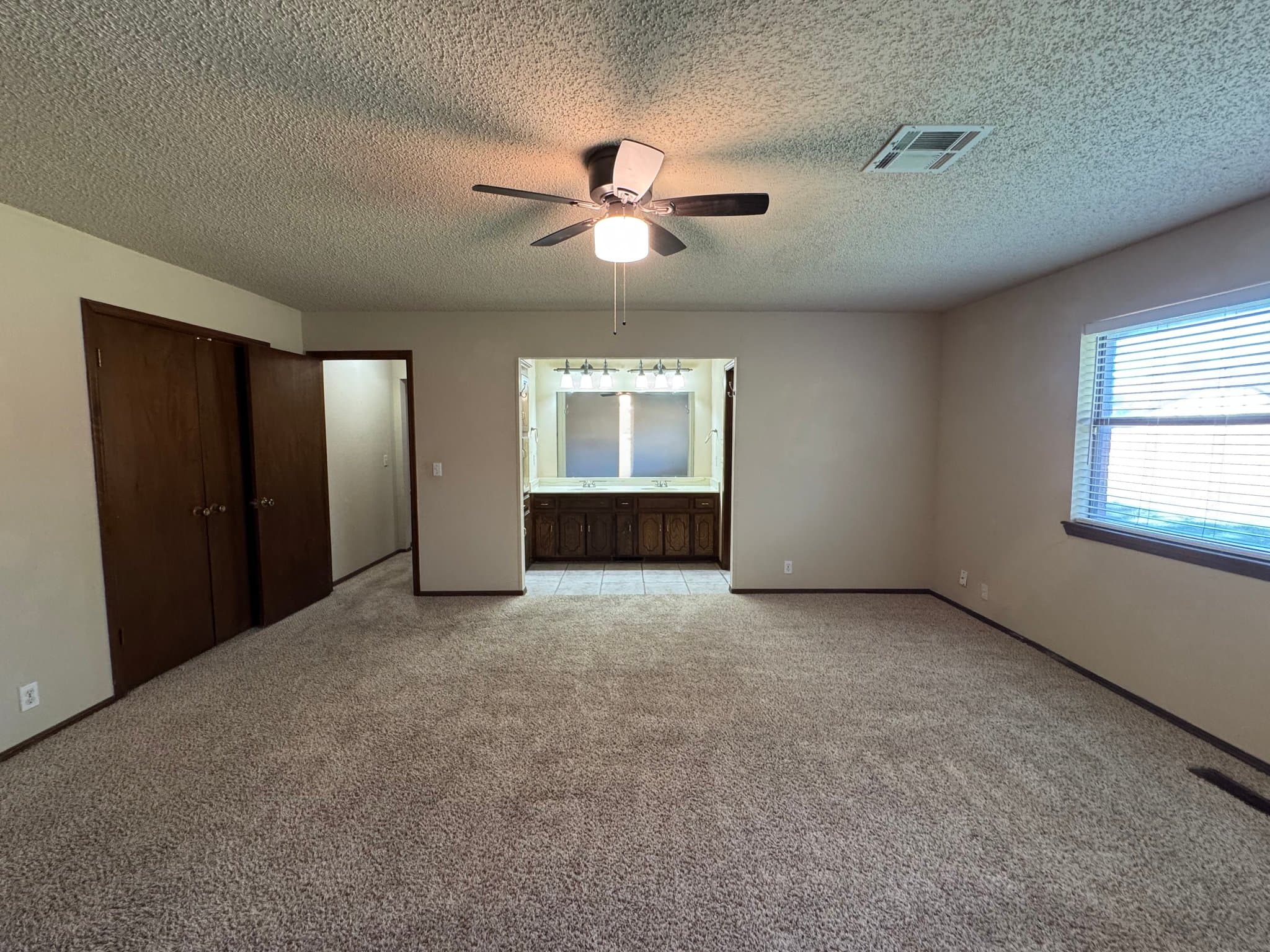 Edmond Oklahoma House: 1327 W Aries Rd