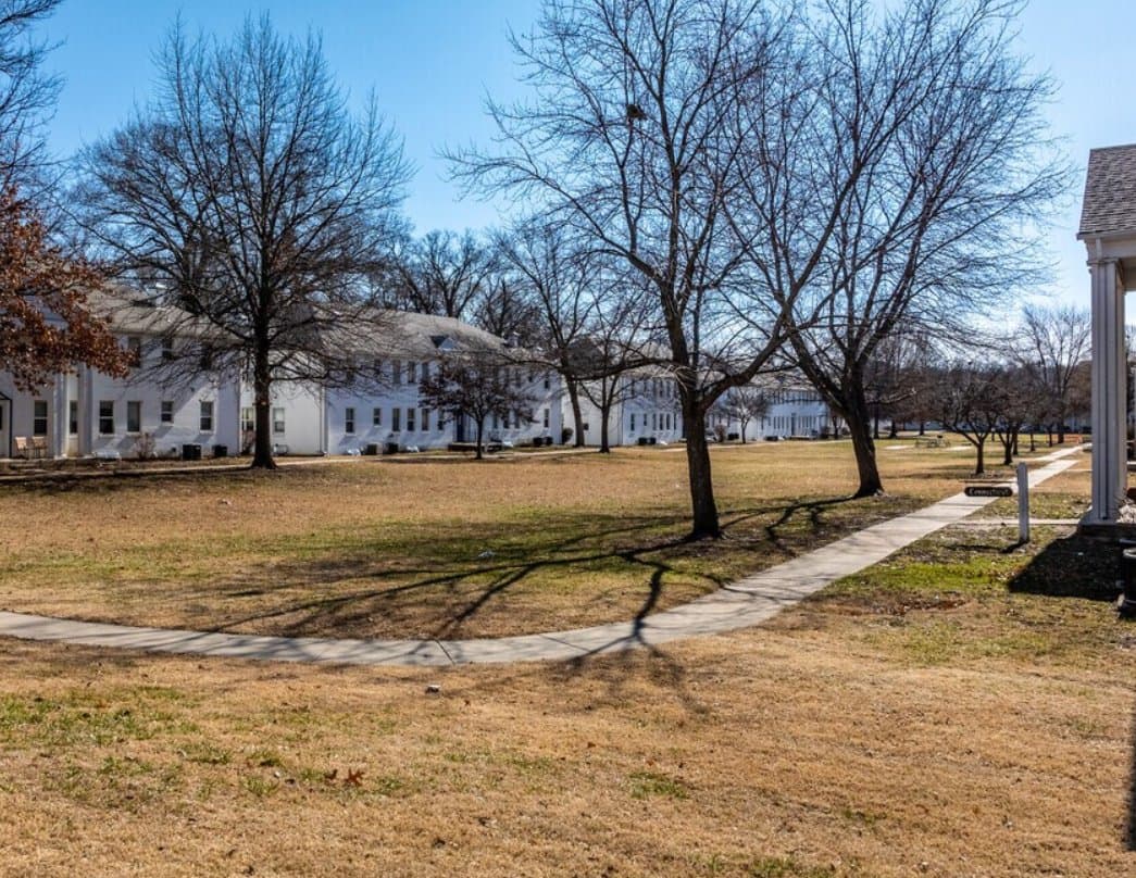 Topeka Apartment: 2120 SW Potomac Dr