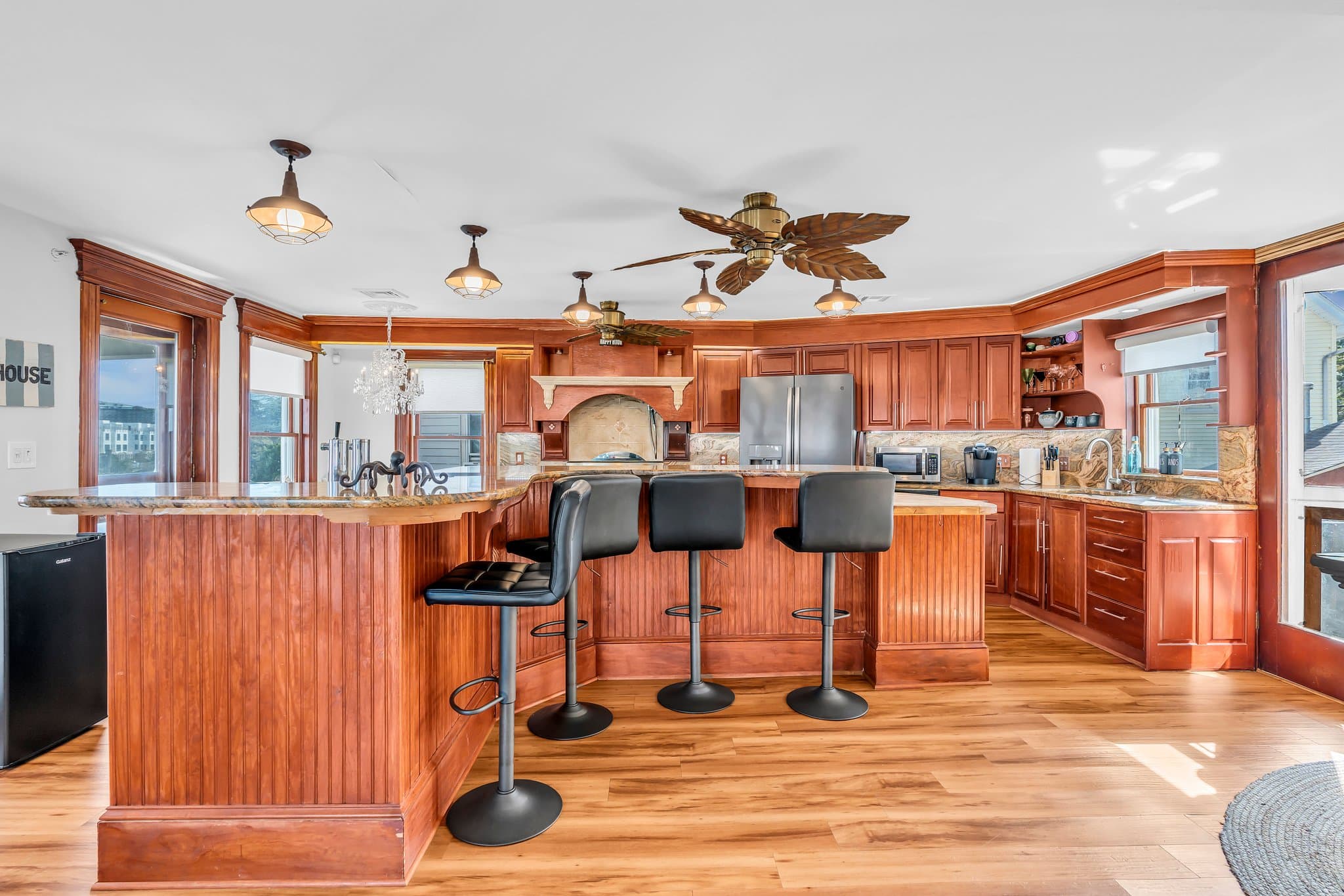 Ocean Grove House: 100 Lake Ave