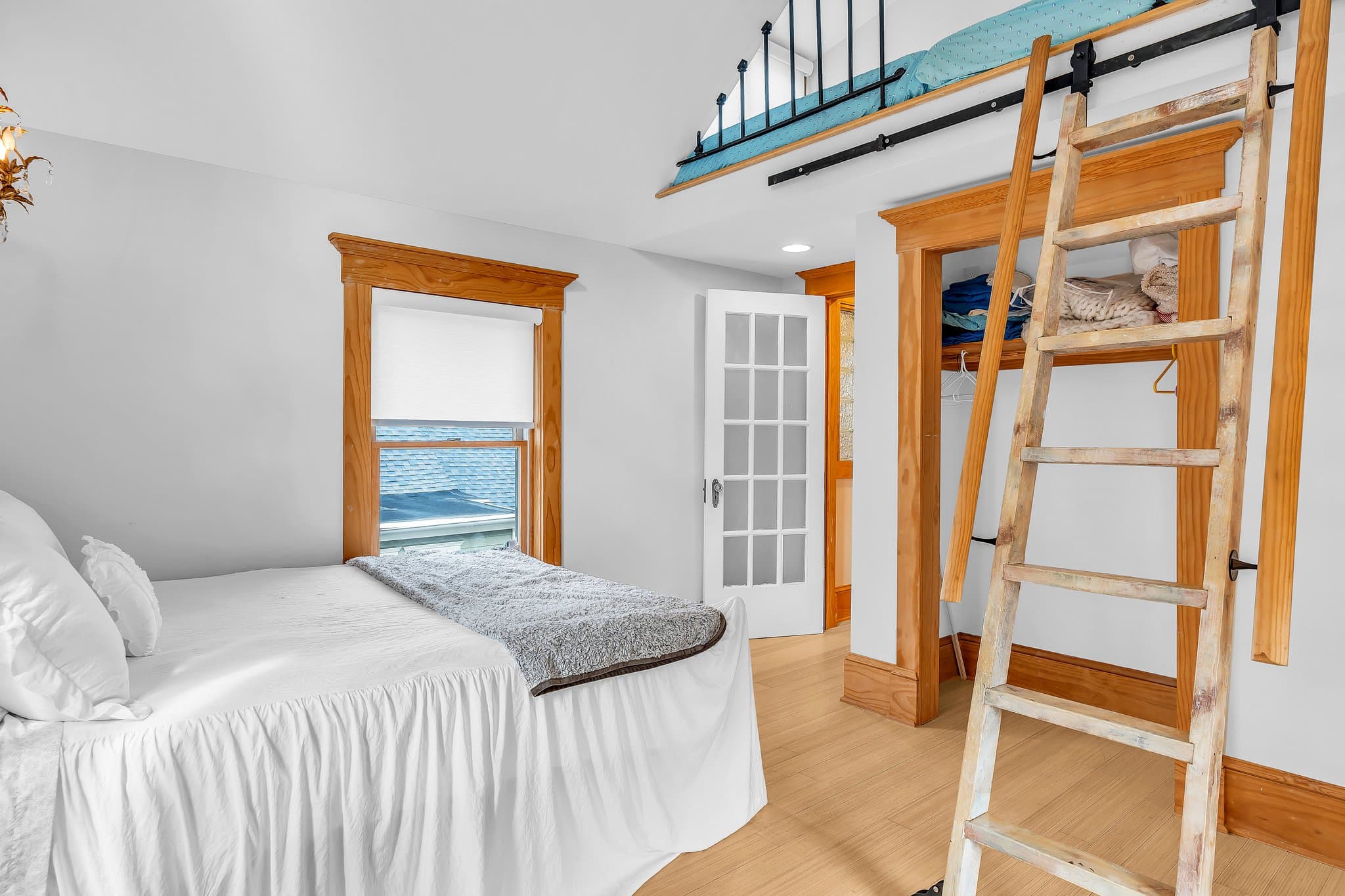 Ocean Grove House: 100 Lake Ave