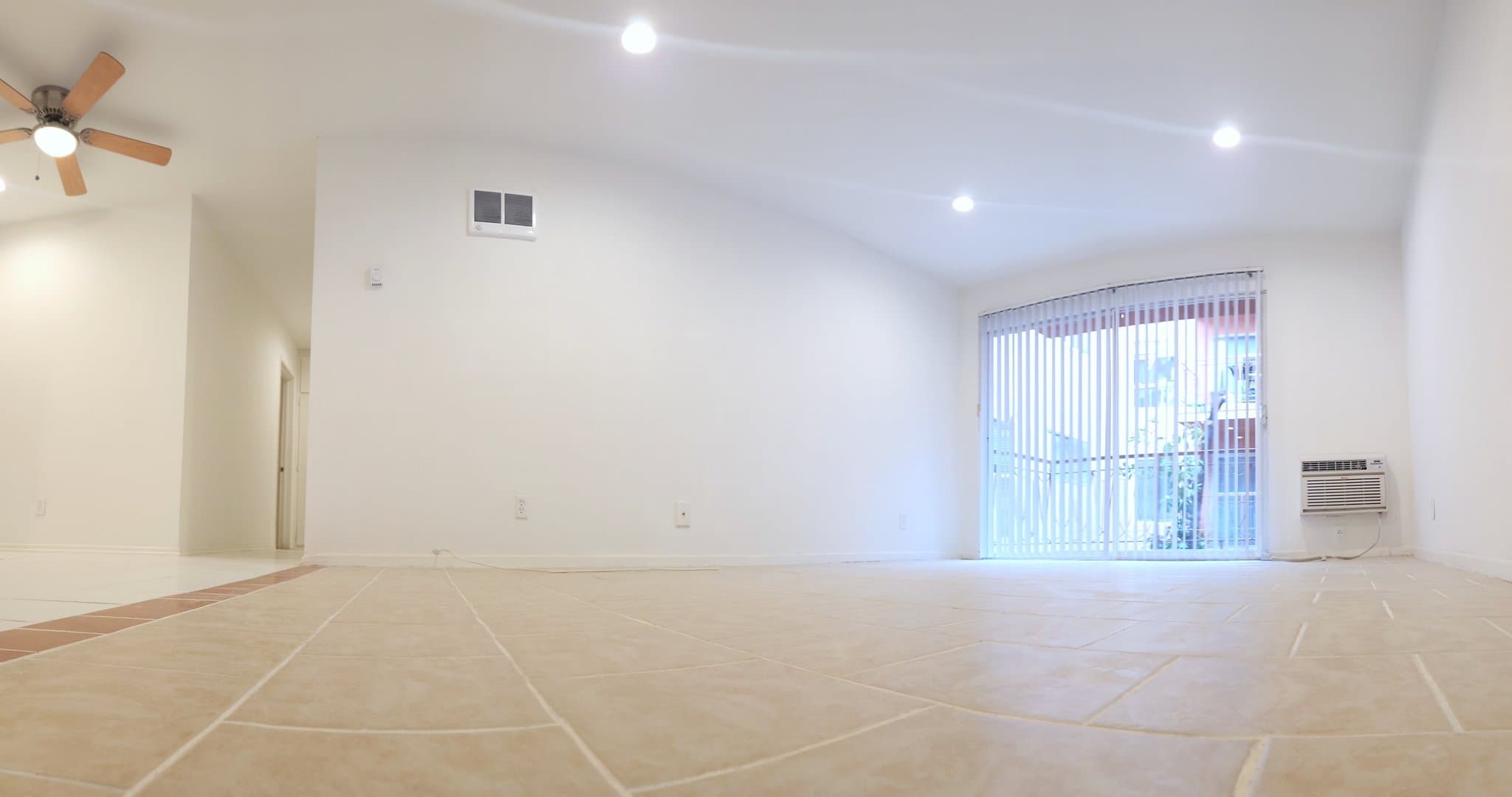 Van Nuys Apartment: 8108 Langdon Avenue