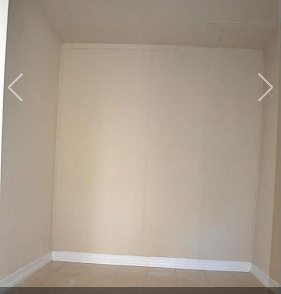 Houston House: 6222 Foxhunter Rd