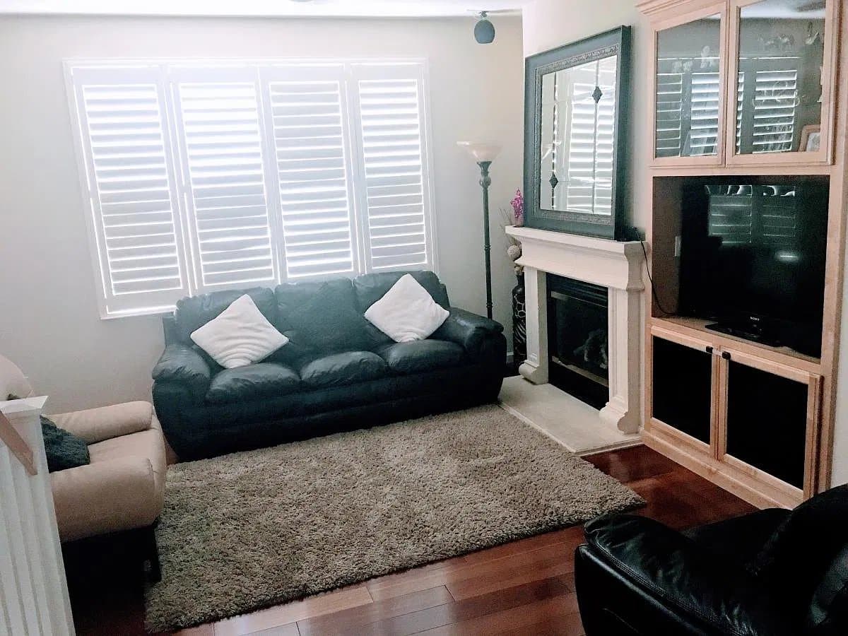 San Ramon House: 2202 S Donovan Way