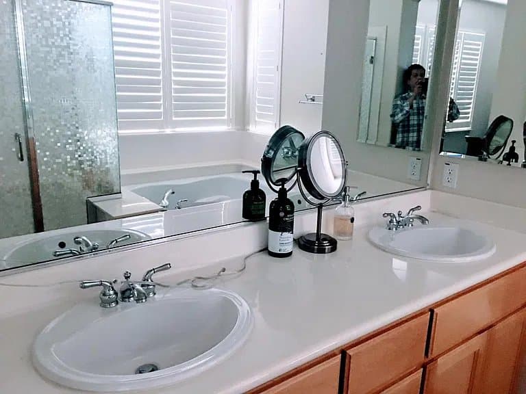 San Ramon House: 2202 S Donovan Way