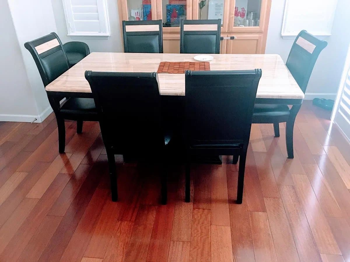 San Ramon House: 2202 S Donovan Way