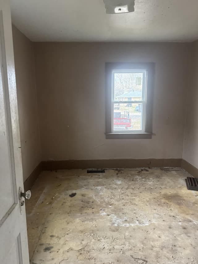 Peoria House: 2313 W Wiswall St