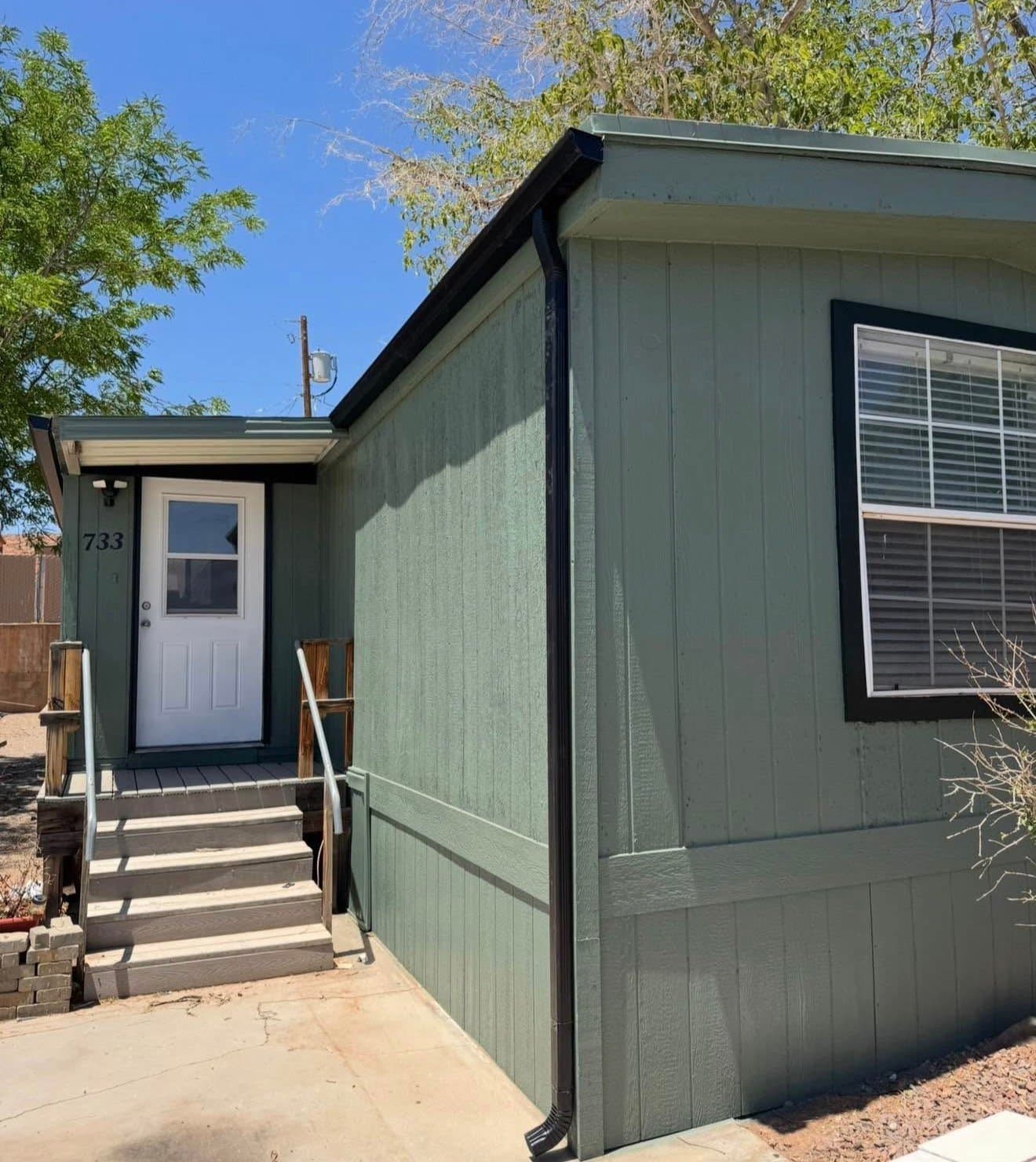 St George House: 733 N 1100 E