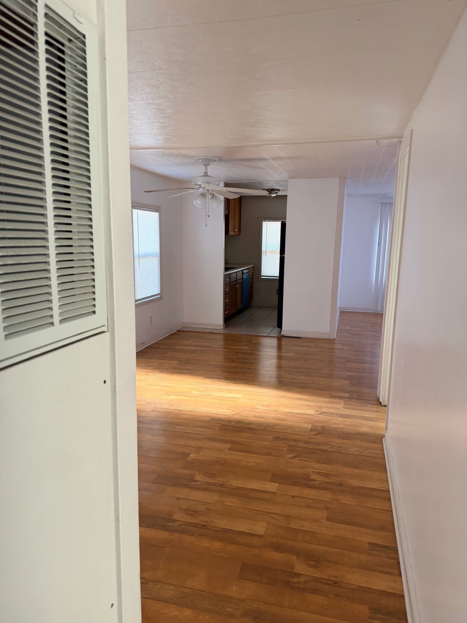 Washington House: 380 E Telegraph St