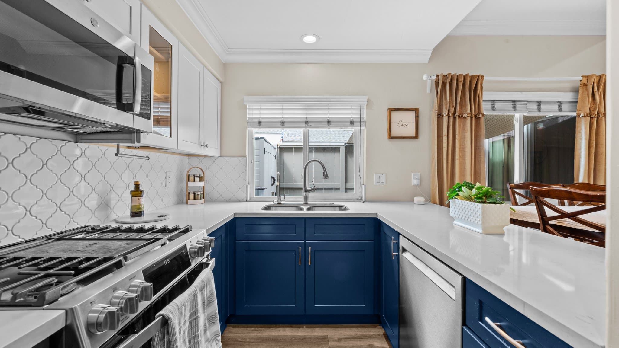Santa Ana Townhome: 2960 S. Greenville St