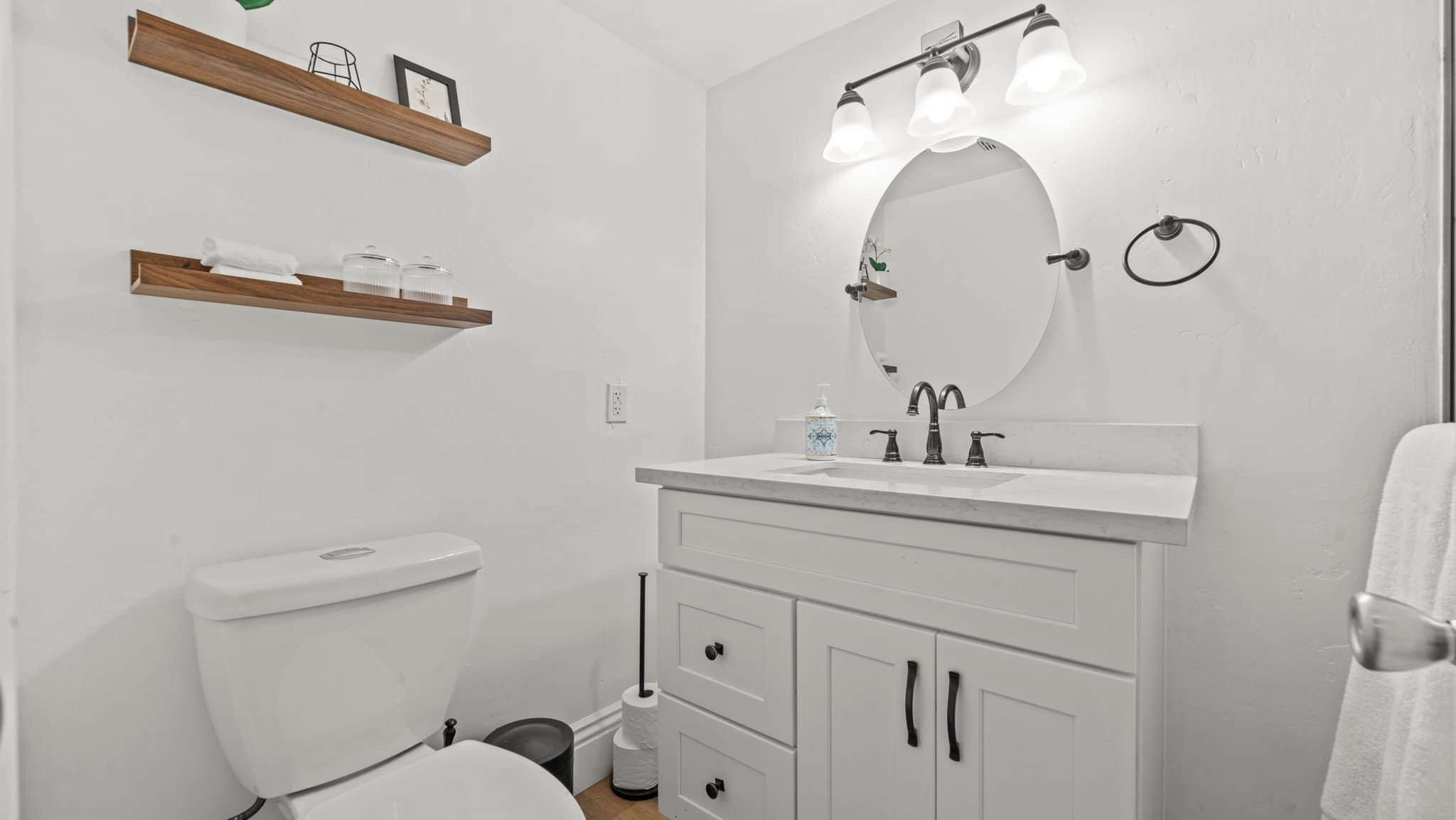 Santa Ana Townhome: 2960 S. Greenville St