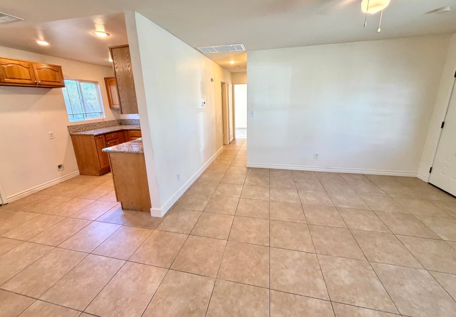Riverside House: 8756 Greenpoint Ave