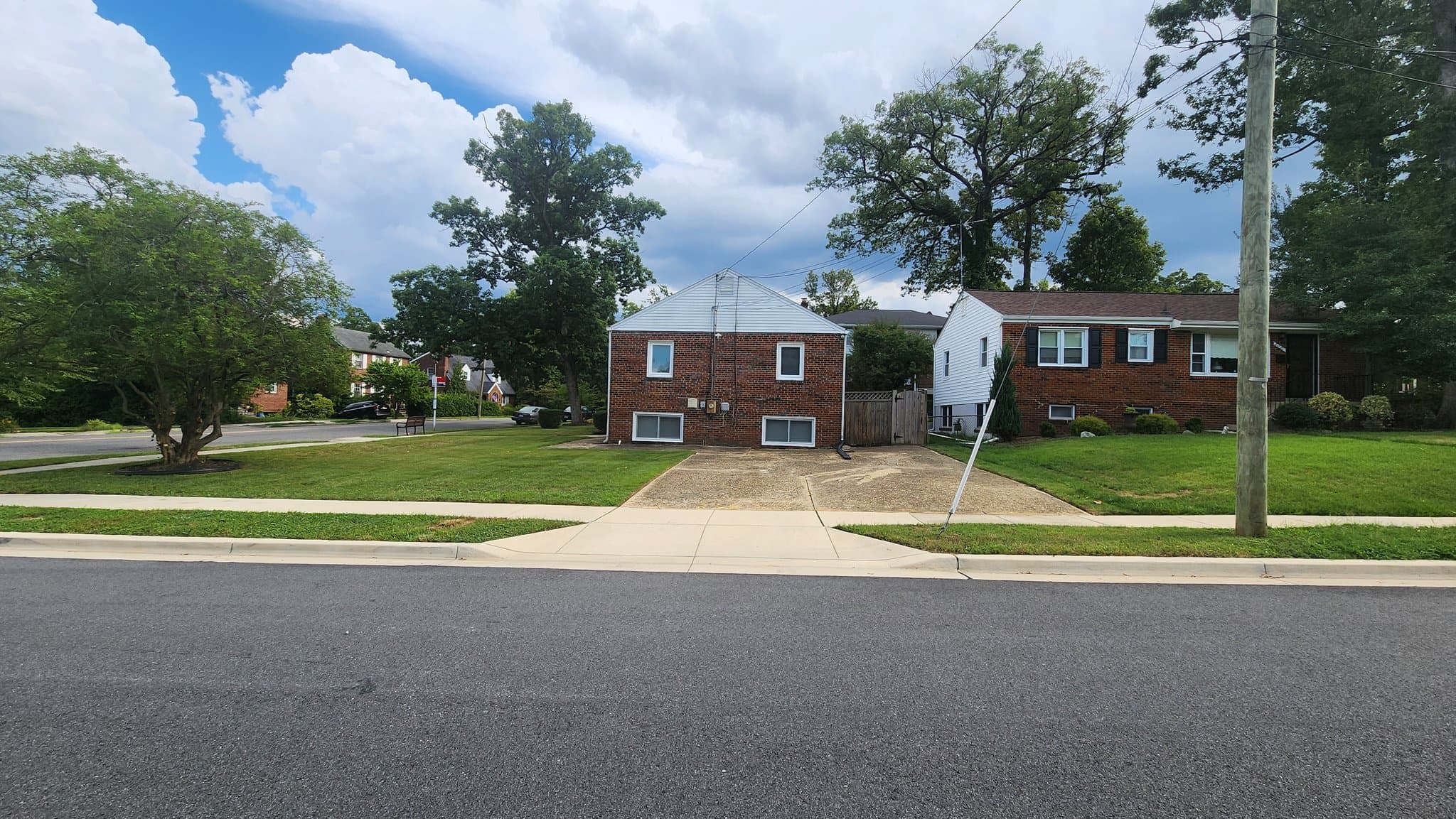 Cheverly House: 3122 Cheverly Avenue