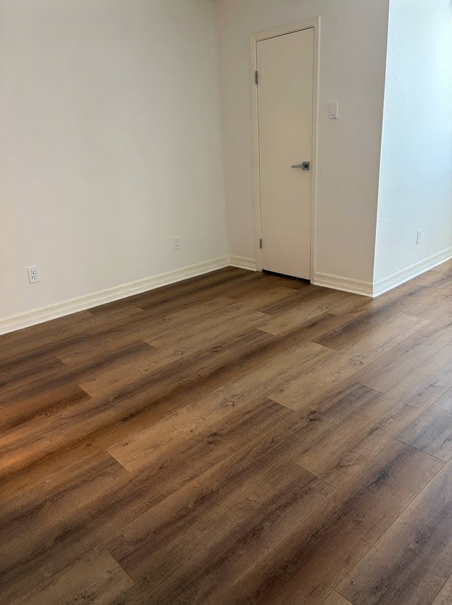 Houston Condo: 1829 Augusta Dr