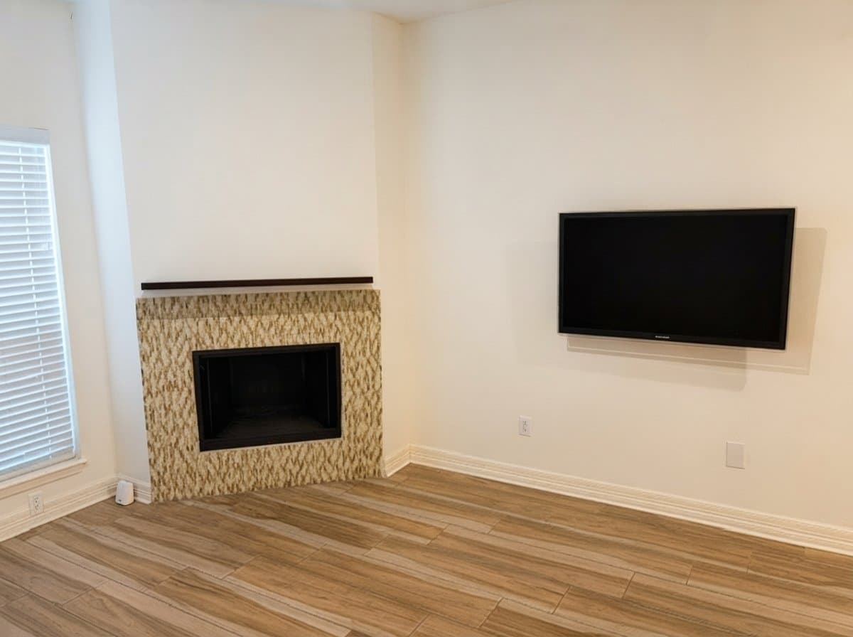 Houston Condo: 1829 Augusta Dr