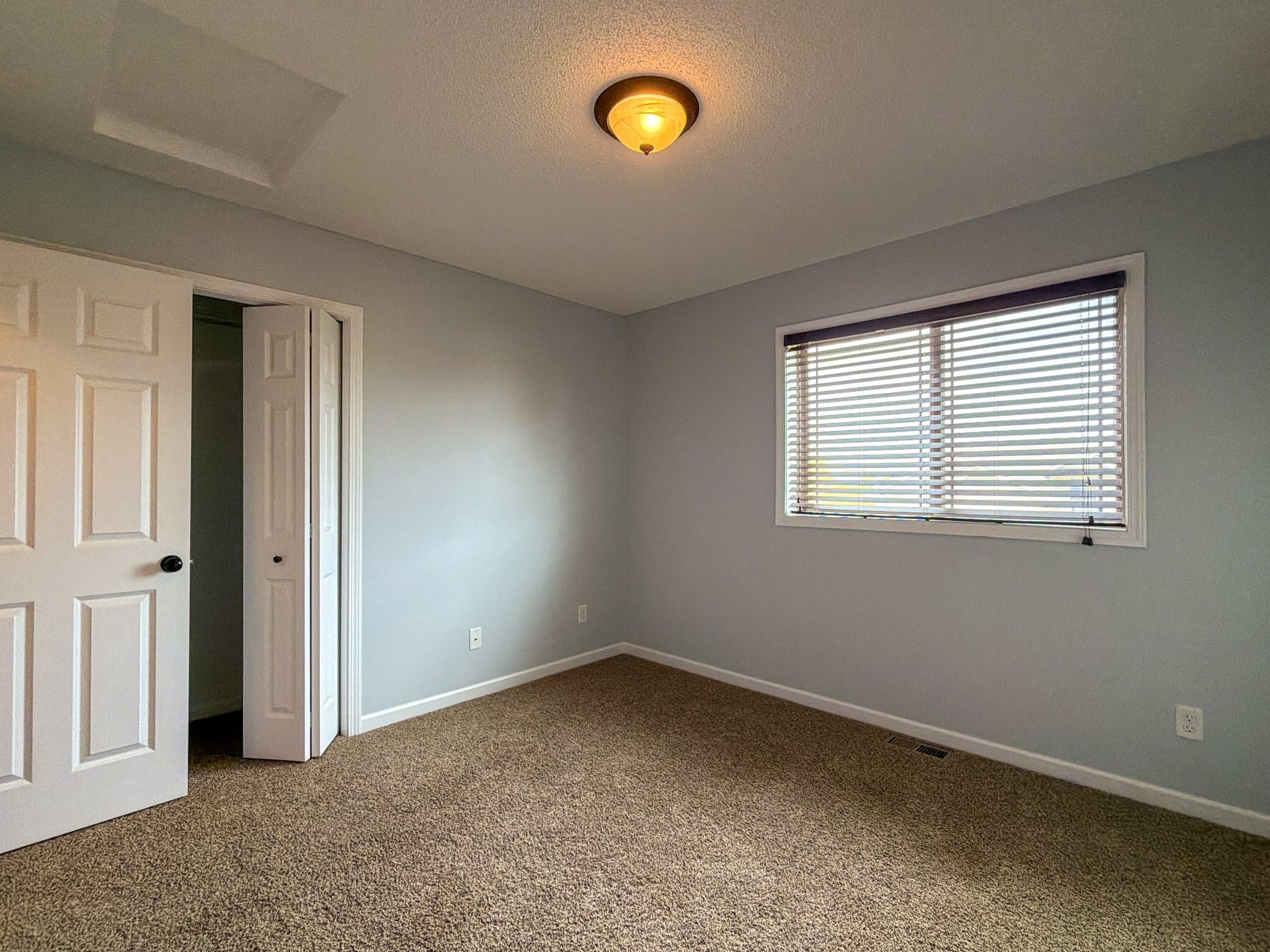 Montrose House: 820 Cole Ave