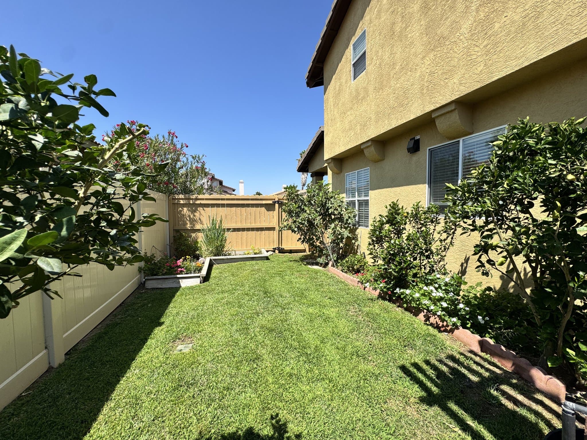 Temecula House: 39540 June Road