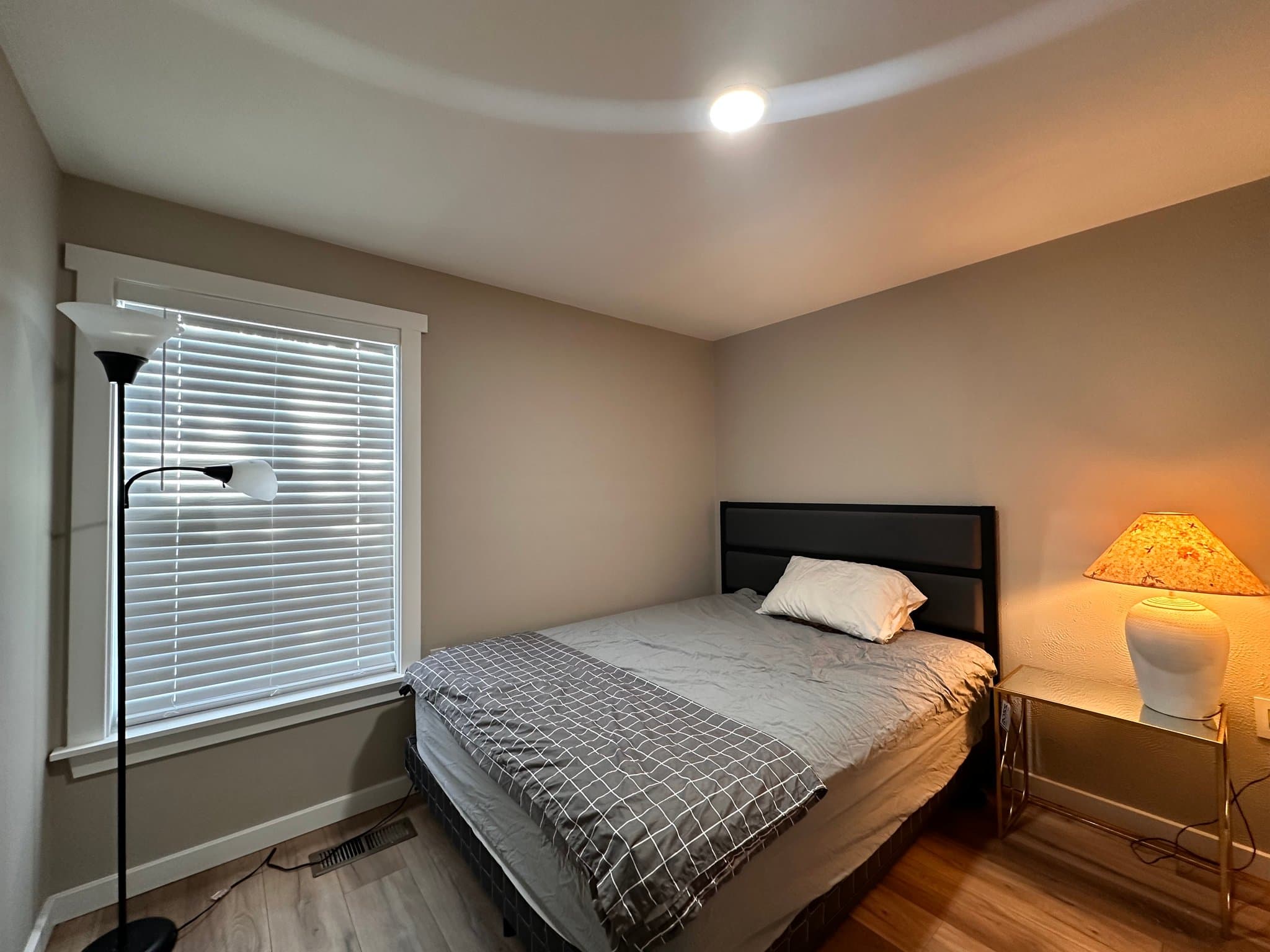 Seattle Other: 9256 21st Ave SW