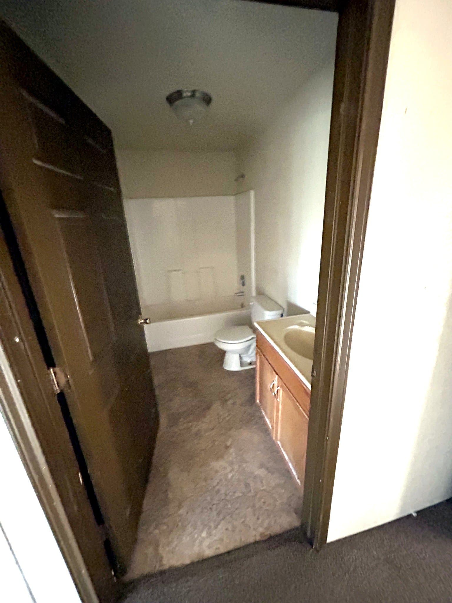 Charlotte House: 112 Alton Ave