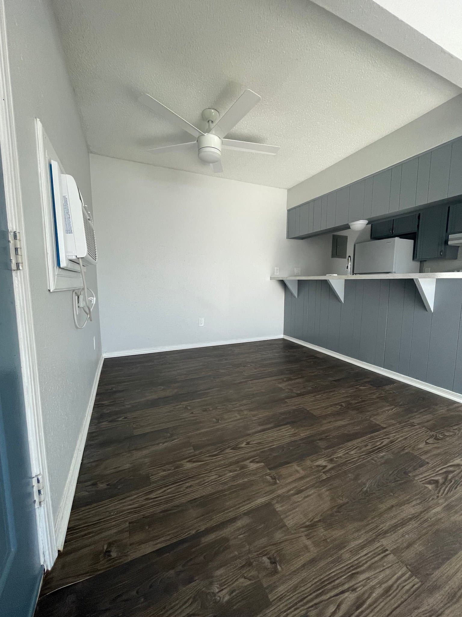 Lawton Apartment: 4005 NW Ozmun Ave