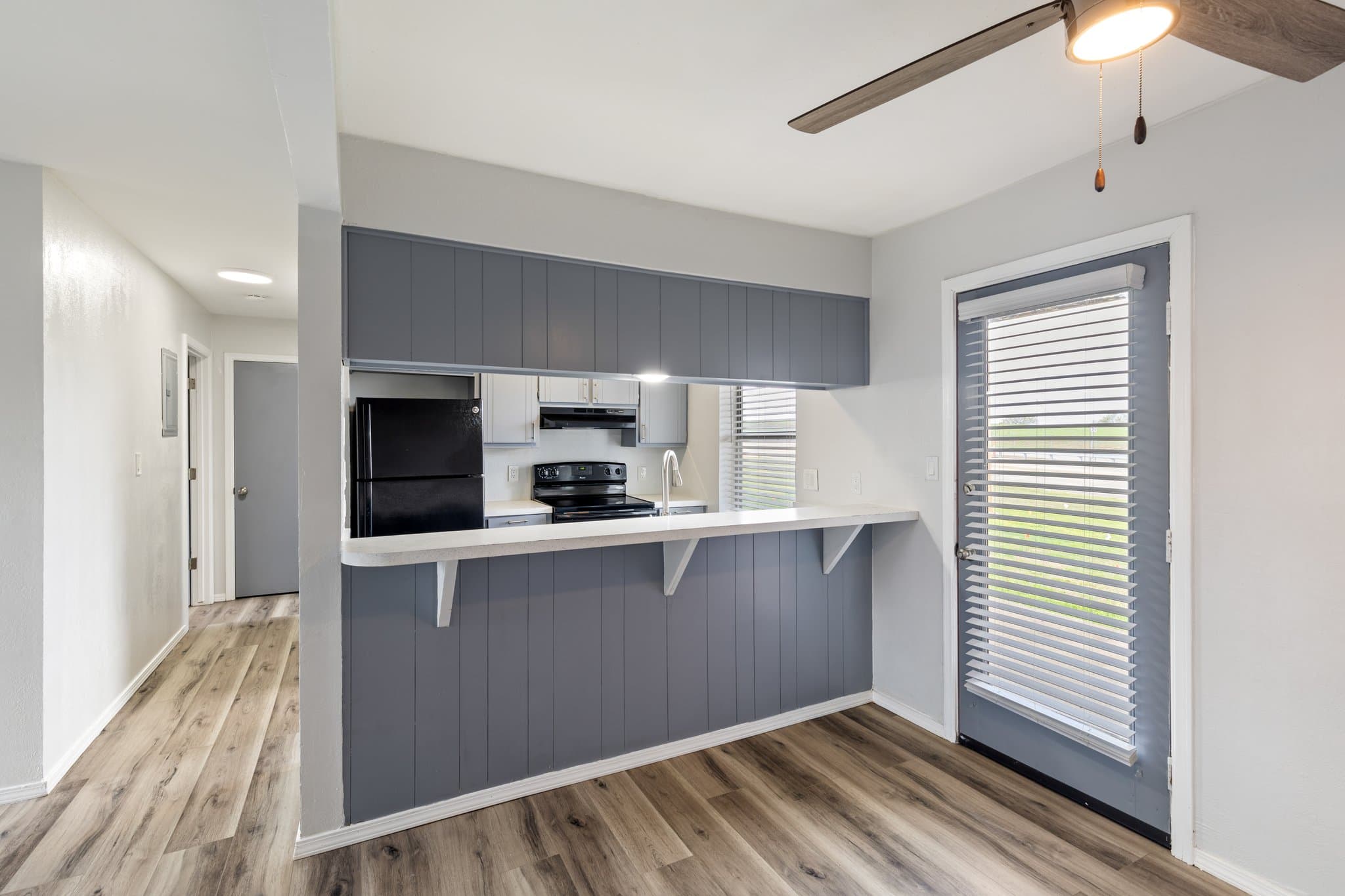 Lawton Apartment: 4009 NW Ozmun Ave