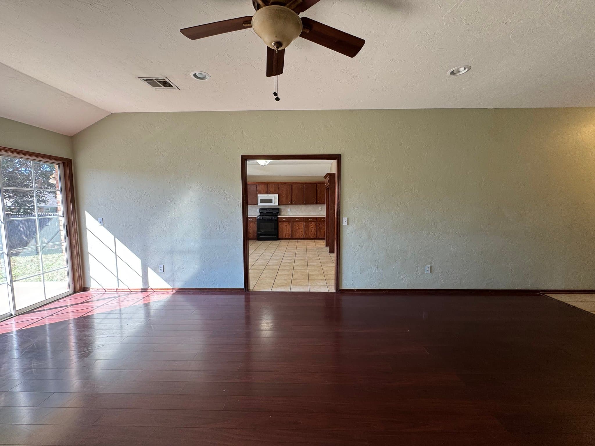 Moore House: 624 NW 20th